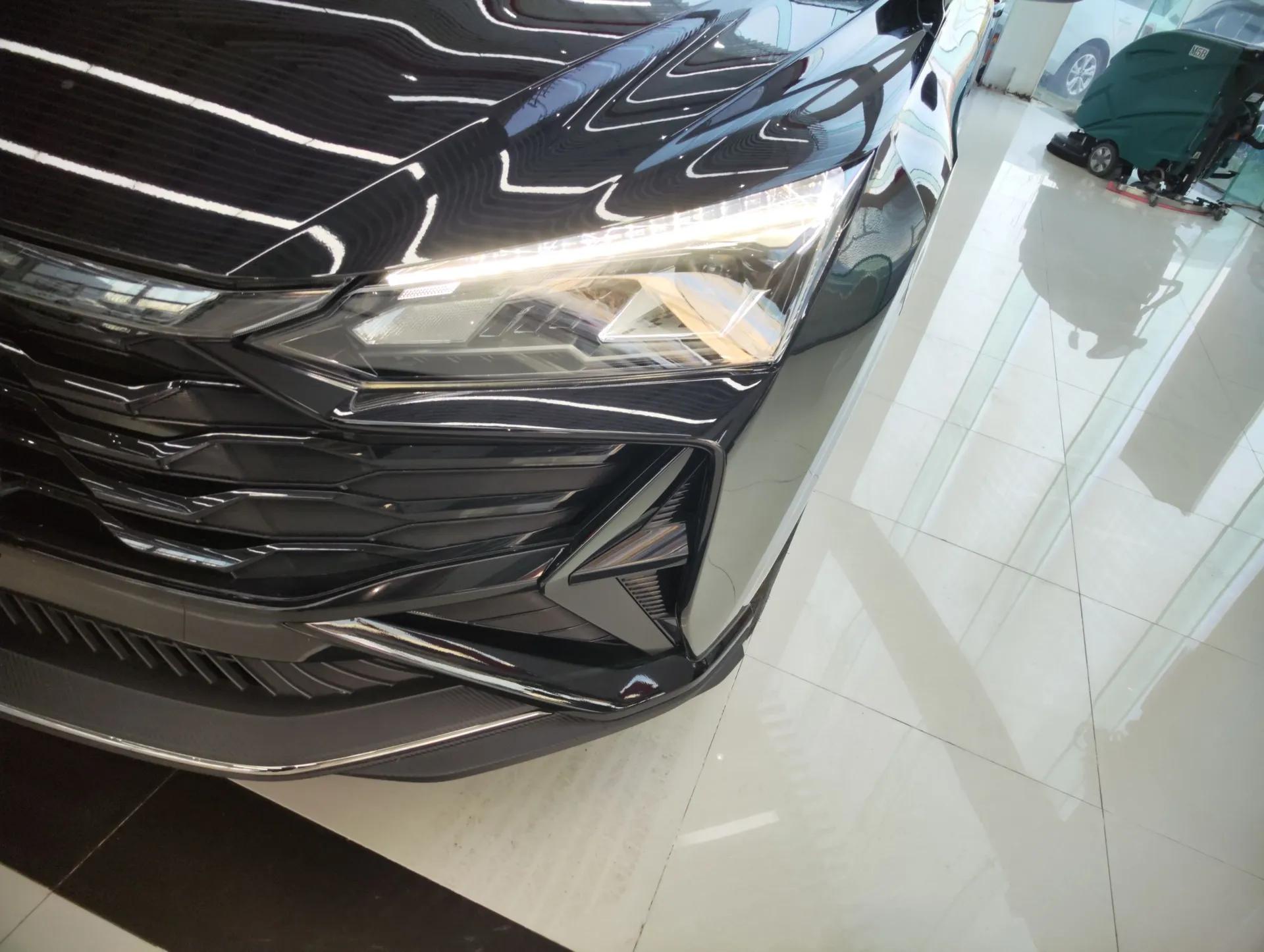Dongfeng Aeolus Yixuan 2025 1.5L Automatic Luxury Version — миниатюра 9