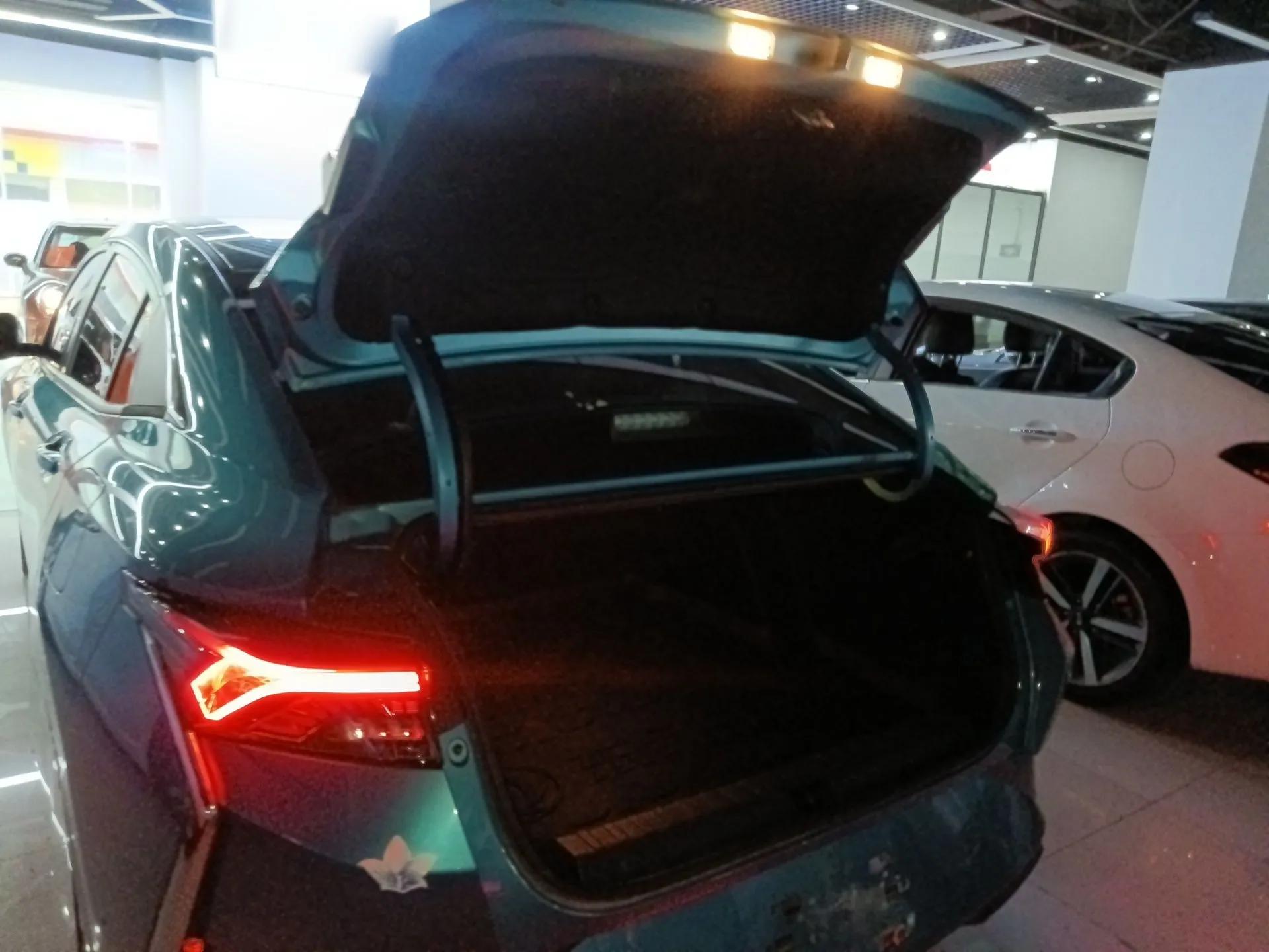 Dongfeng Aeolus Yixuan 2021 230T Automatic Chasing Shadow Edition — миниатюра 22