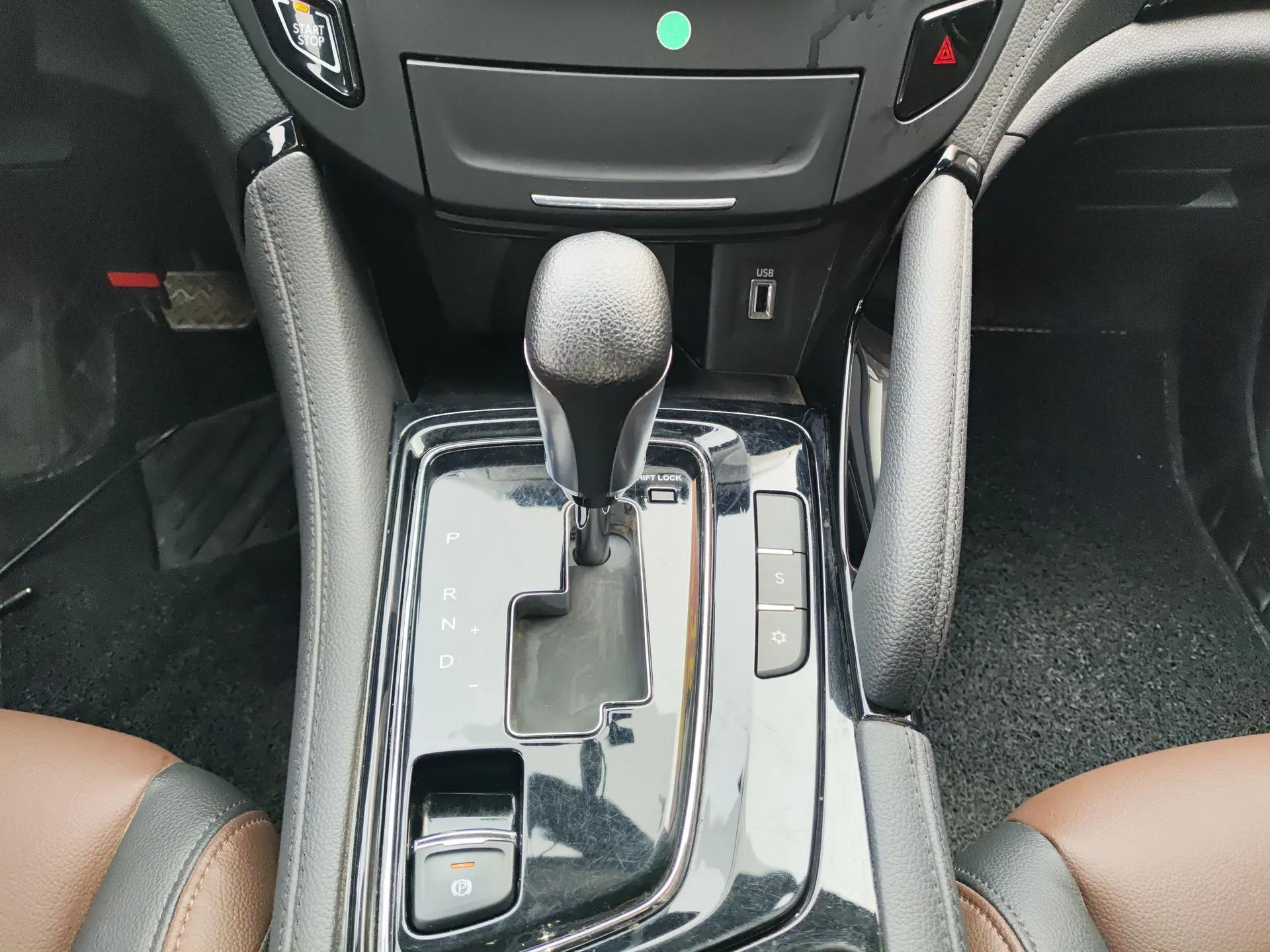 Dongfeng Aeolus AX7 2018 Classic 1.6T Automatic Luxury Model — миниатюра 17