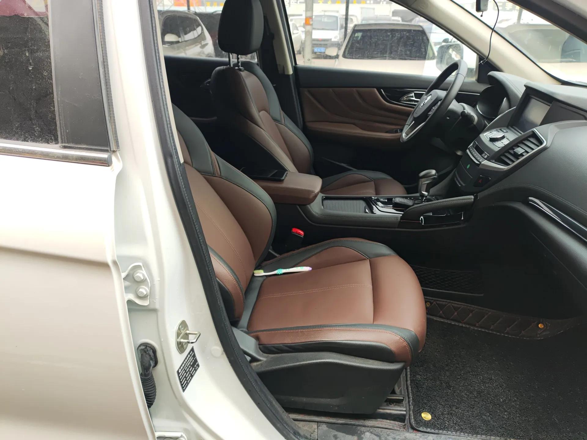 Dongfeng Aeolus AX7 2018 Classic 1.6T Automatic Luxury Model — миниатюра 23