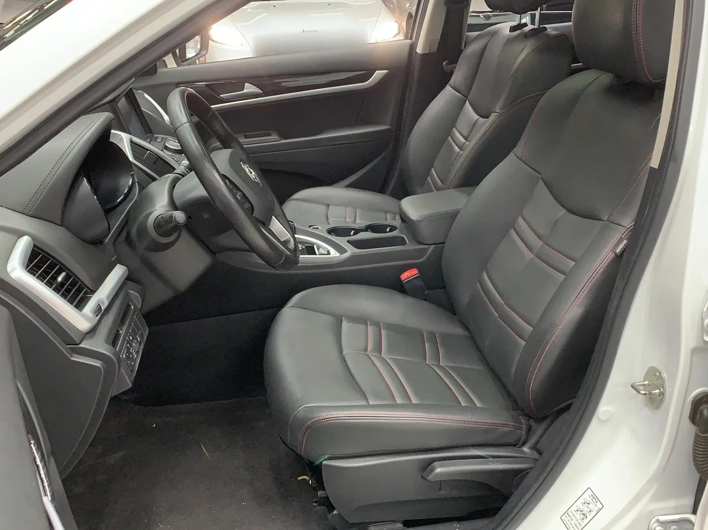 Dongfeng Aeolus AX7 2016 2.0L Automatic Zhiyi Trim — миниатюра 15