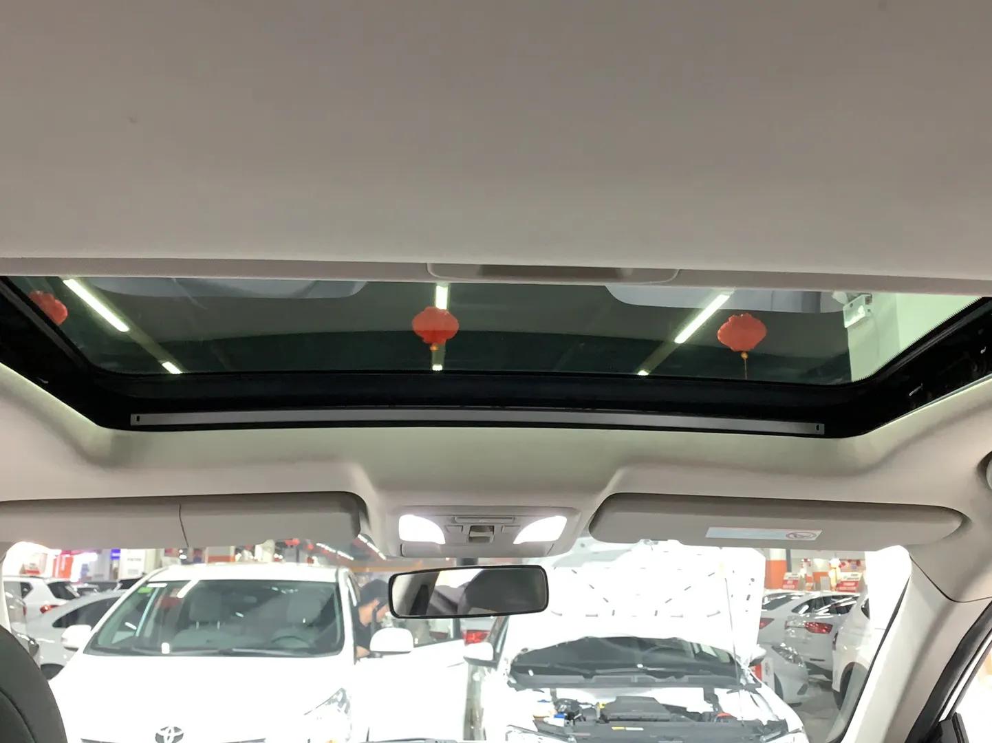 Dongfeng Aeolus AX7 2016 2.0L Automatic Zhiyi Trim — миниатюра 18