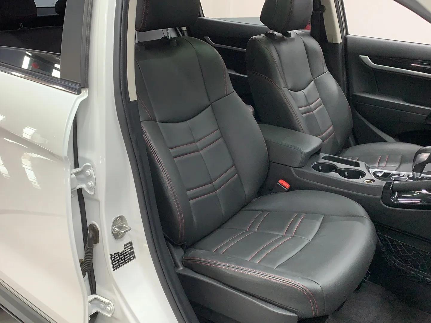 Dongfeng Aeolus AX7 2016 2.0L Automatic Zhiyi Trim — миниатюра 9