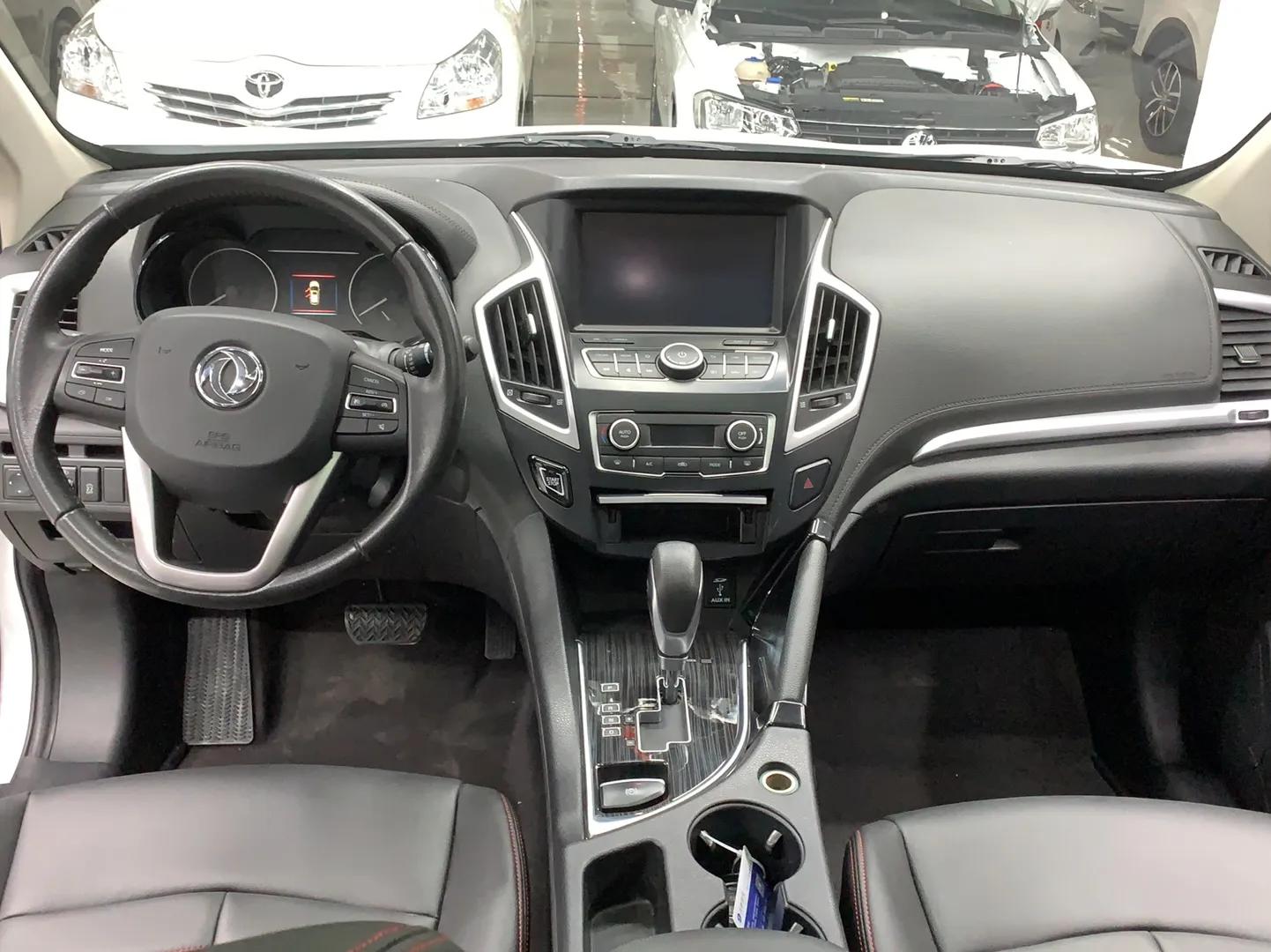 Dongfeng Aeolus AX7 2016 2.0L Automatic Zhiyi Trim — миниатюра 10