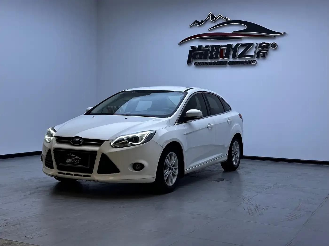 Ford Focus 2012 Sedan 1.6L Automatic Comfort — миниатюра 1