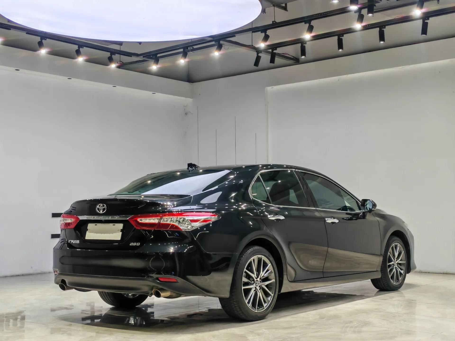 Toyota Camry 2021 2.5G Luxury Edition — миниатюра 8