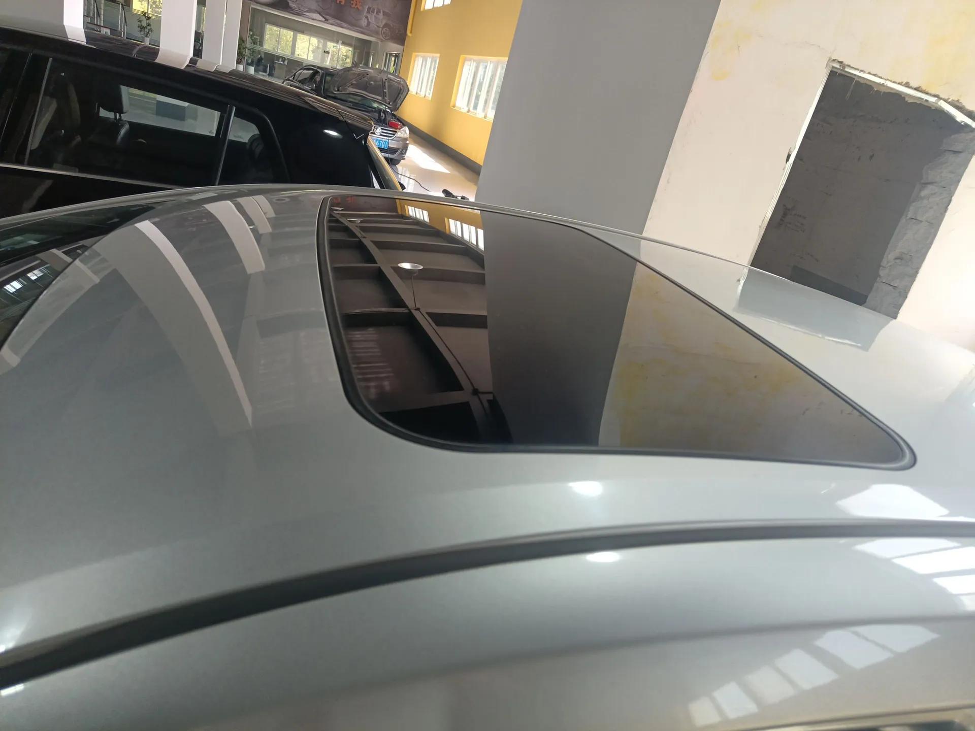 Toyota Corolla 2014 1.6L CVT GL-i Leather Edition — миниатюра 11