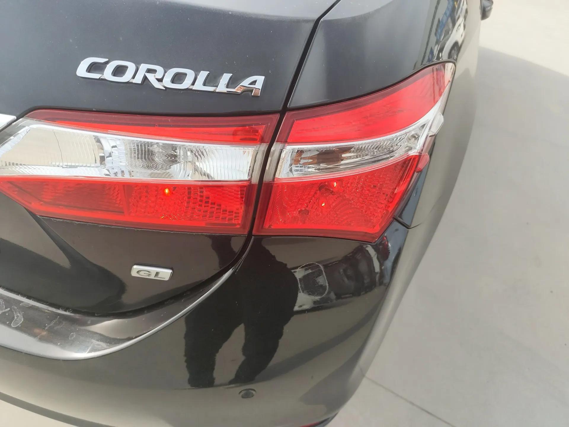 Toyota Corolla 2014 1.6L Manual GL — миниатюра 7