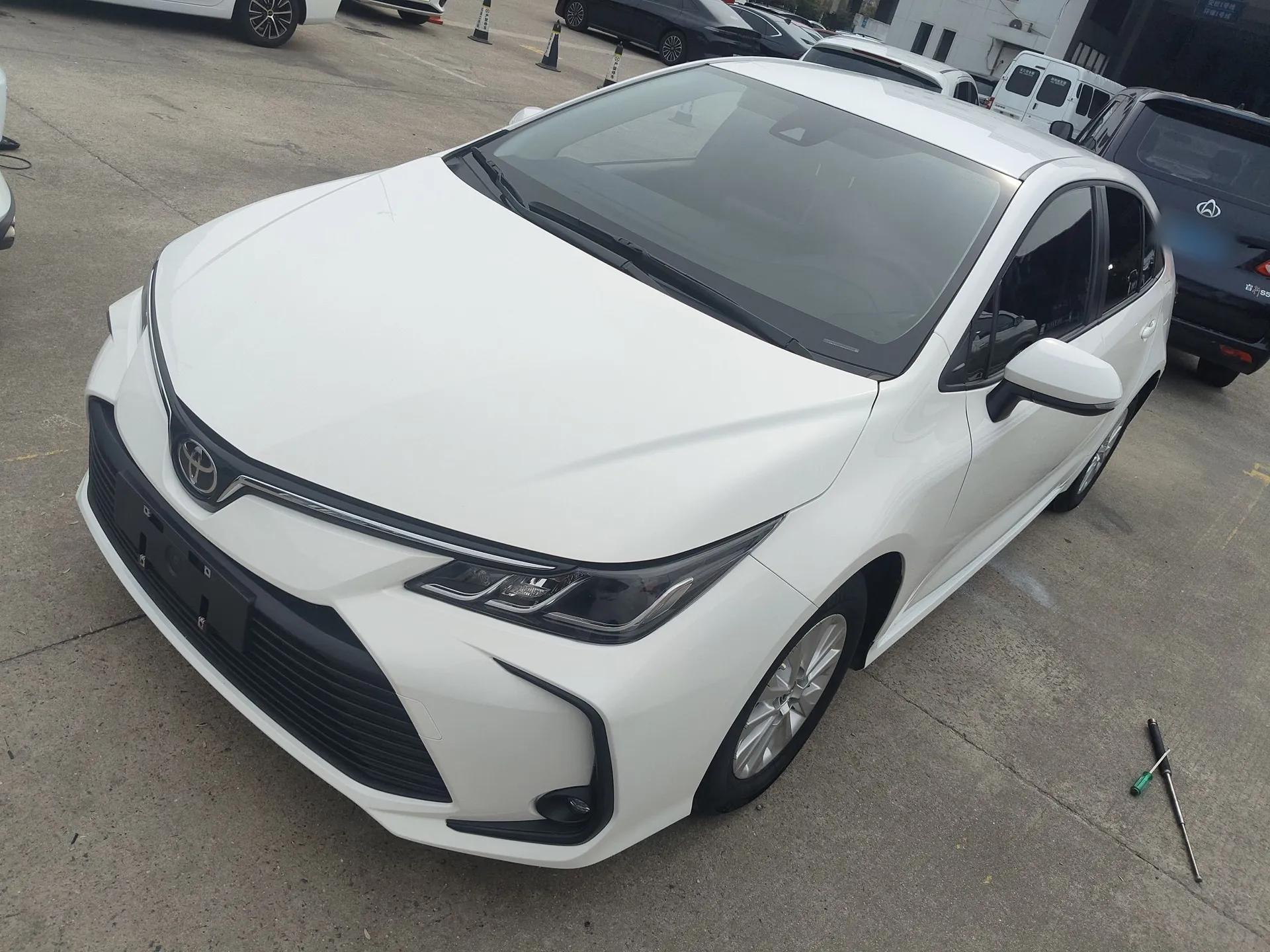 Toyota Corolla 2022 1.2T S-CVT Pioneer PLUS Edition — миниатюра 1