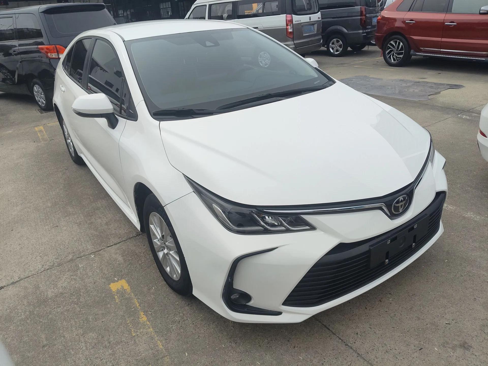 Toyota Corolla 2022 1.2T S-CVT Pioneer PLUS Edition — миниатюра 3