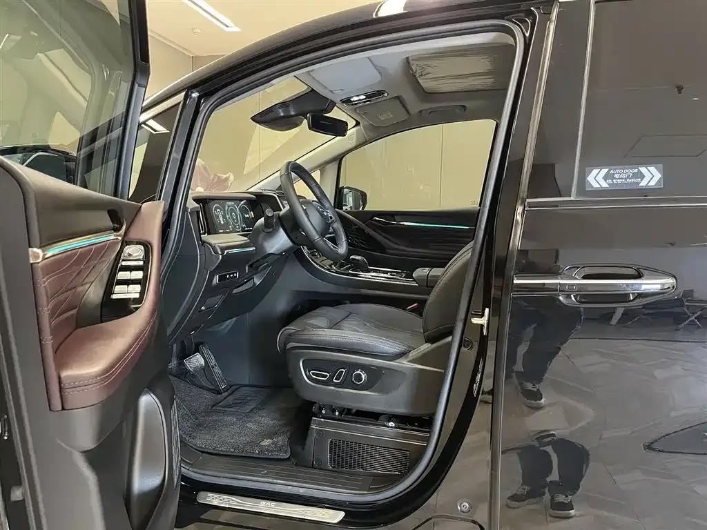 Trumpchi M8 2024 Master Series Super Hybrid Edition — миниатюра 16