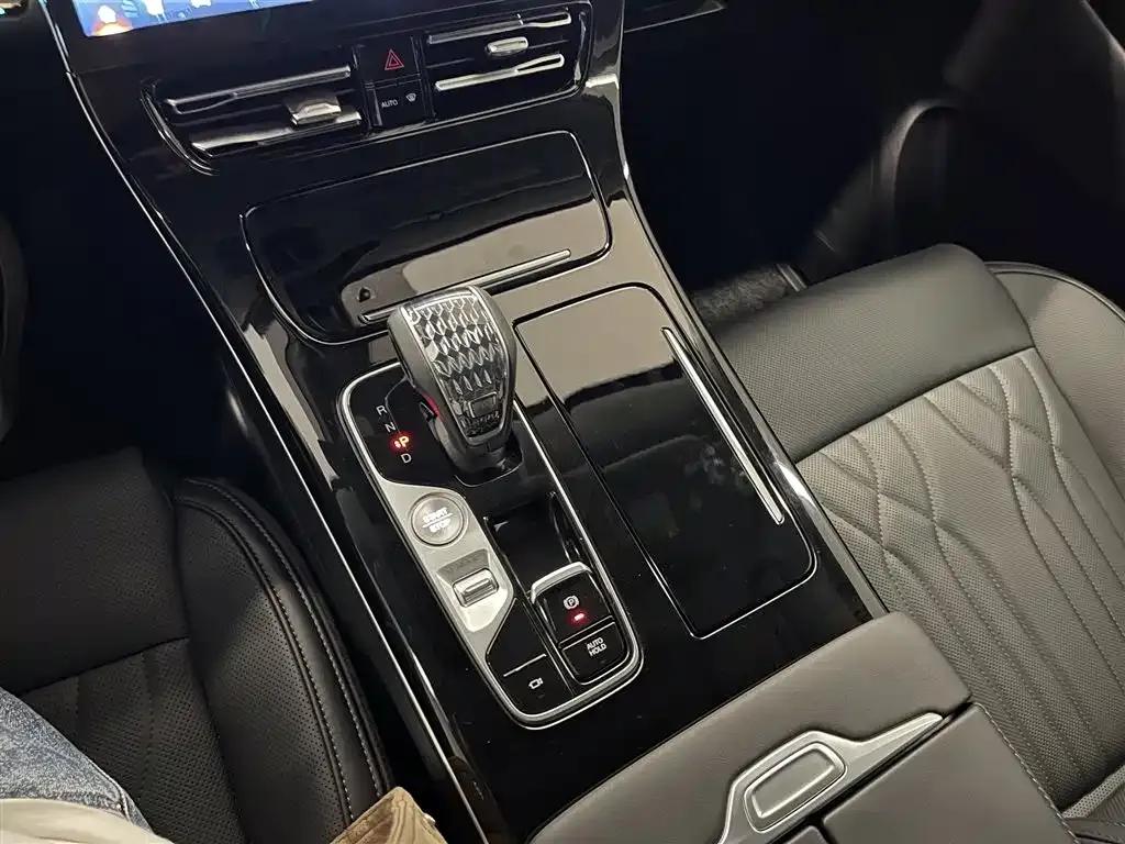 Trumpchi M8 2024 Master Series Super Hybrid Edition — миниатюра 19