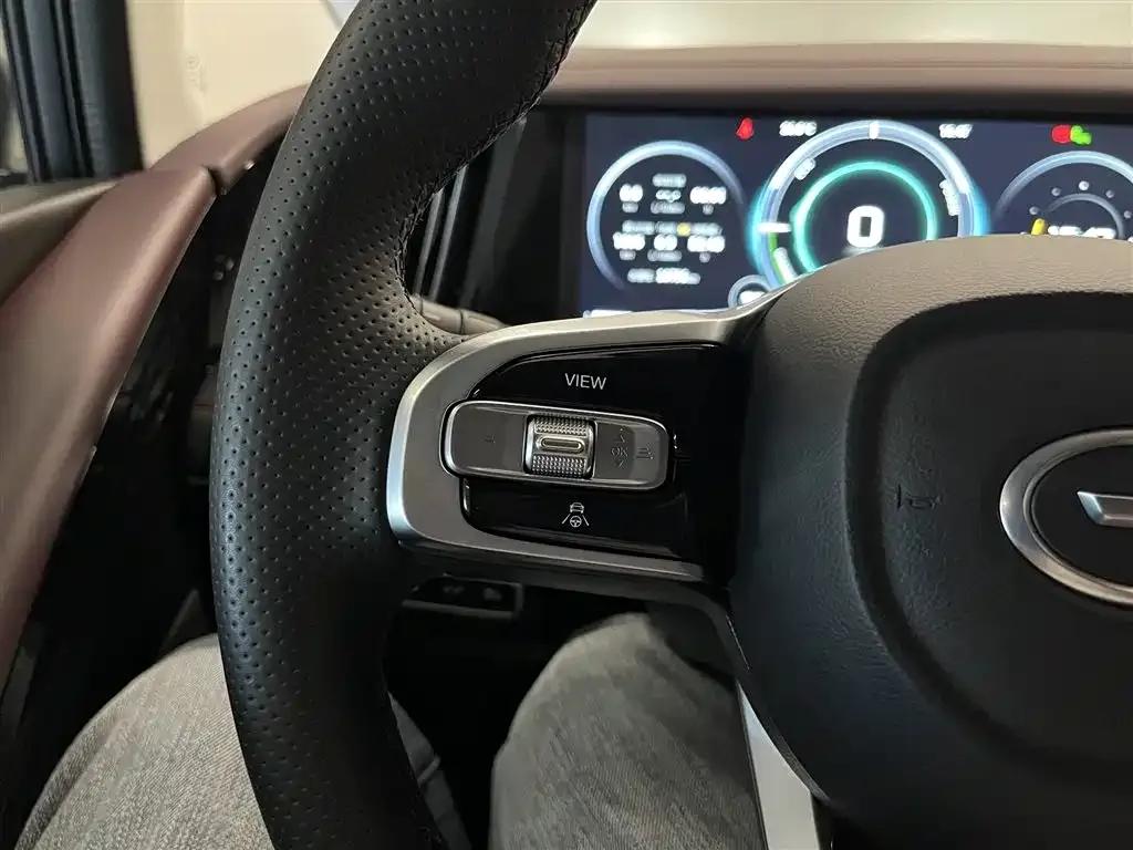 Trumpchi M8 2024 Master Series Super Hybrid Edition — миниатюра 20