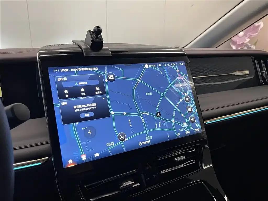 Trumpchi M8 2024 Master Series Super Hybrid Edition — миниатюра 25