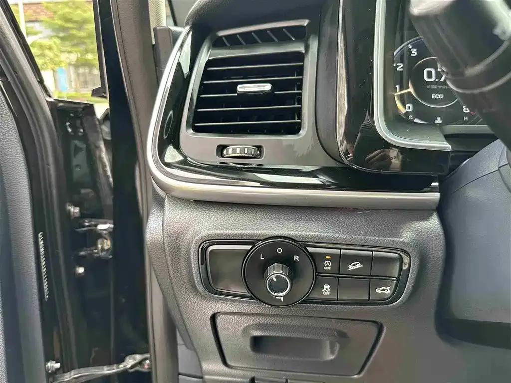 Trumpchi M8 2021 Leading Series 390T Supreme Edition — миниатюра 17