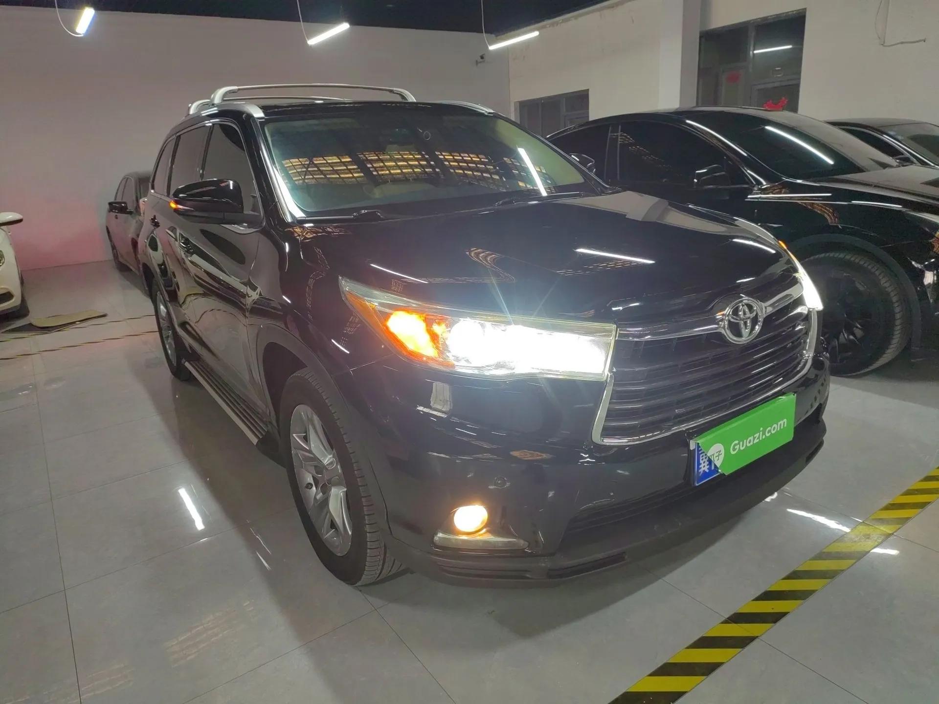 Toyota Highlander 2017 2.0T Four-Wheel Drive Luxury Edition 7 Seats — миниатюра 3