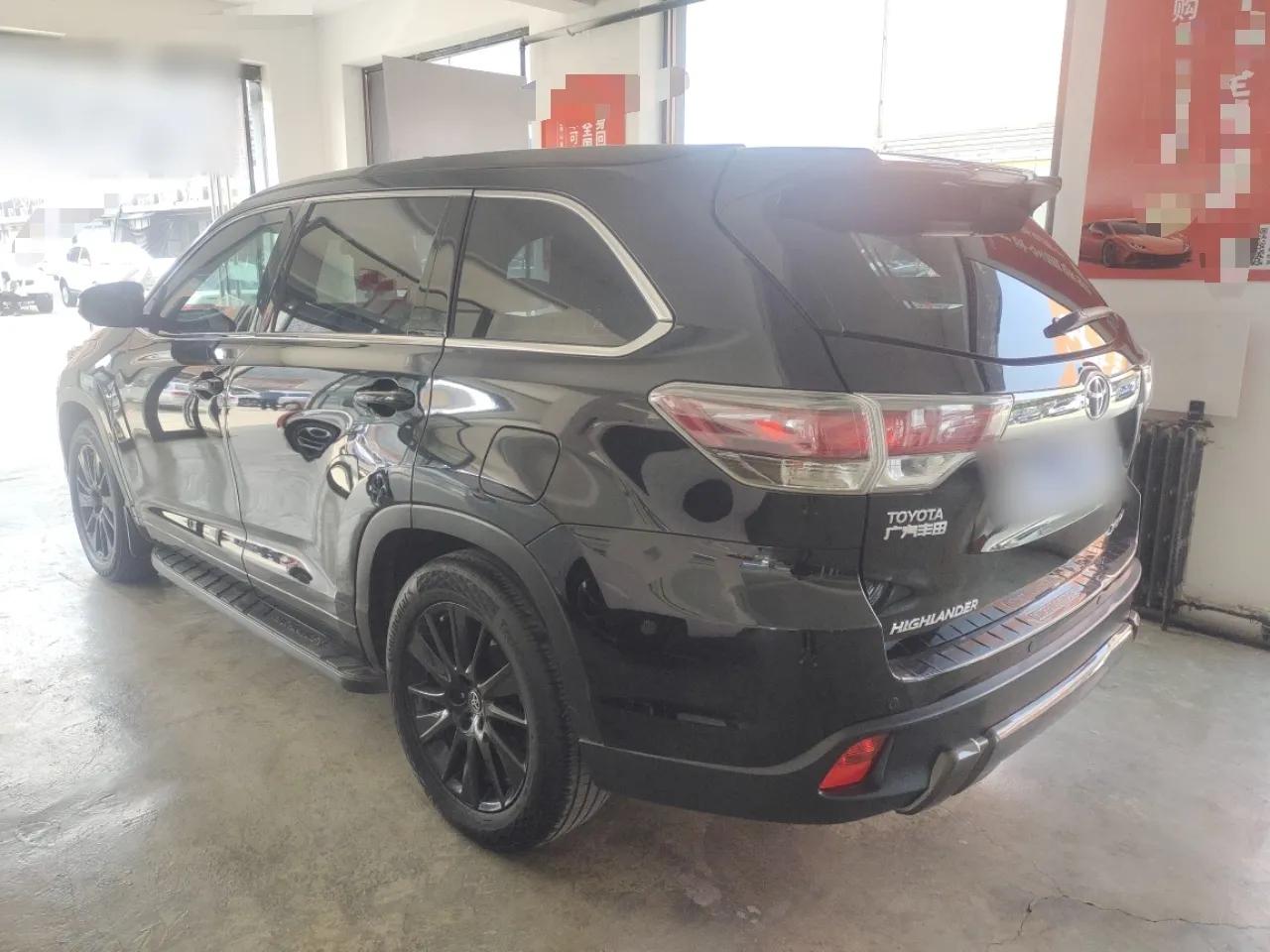 Toyota Highlander 2017 2.0T Four-Wheel Drive Black Edition Limited Model — миниатюра 4