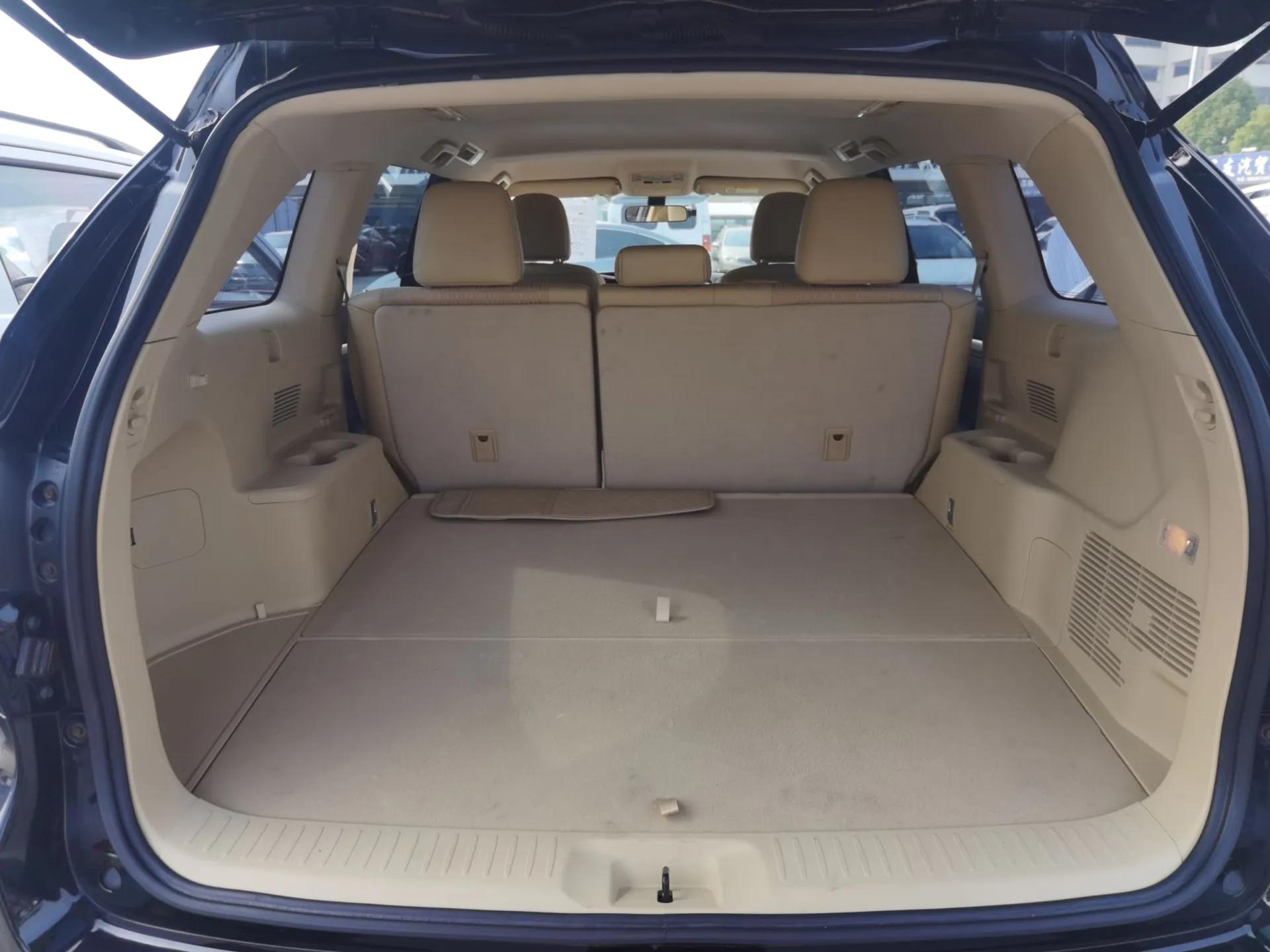 Toyota Highlander 2015 2.0T Two-Wheel Drive Elite Edition 5 Seats — миниатюра 22