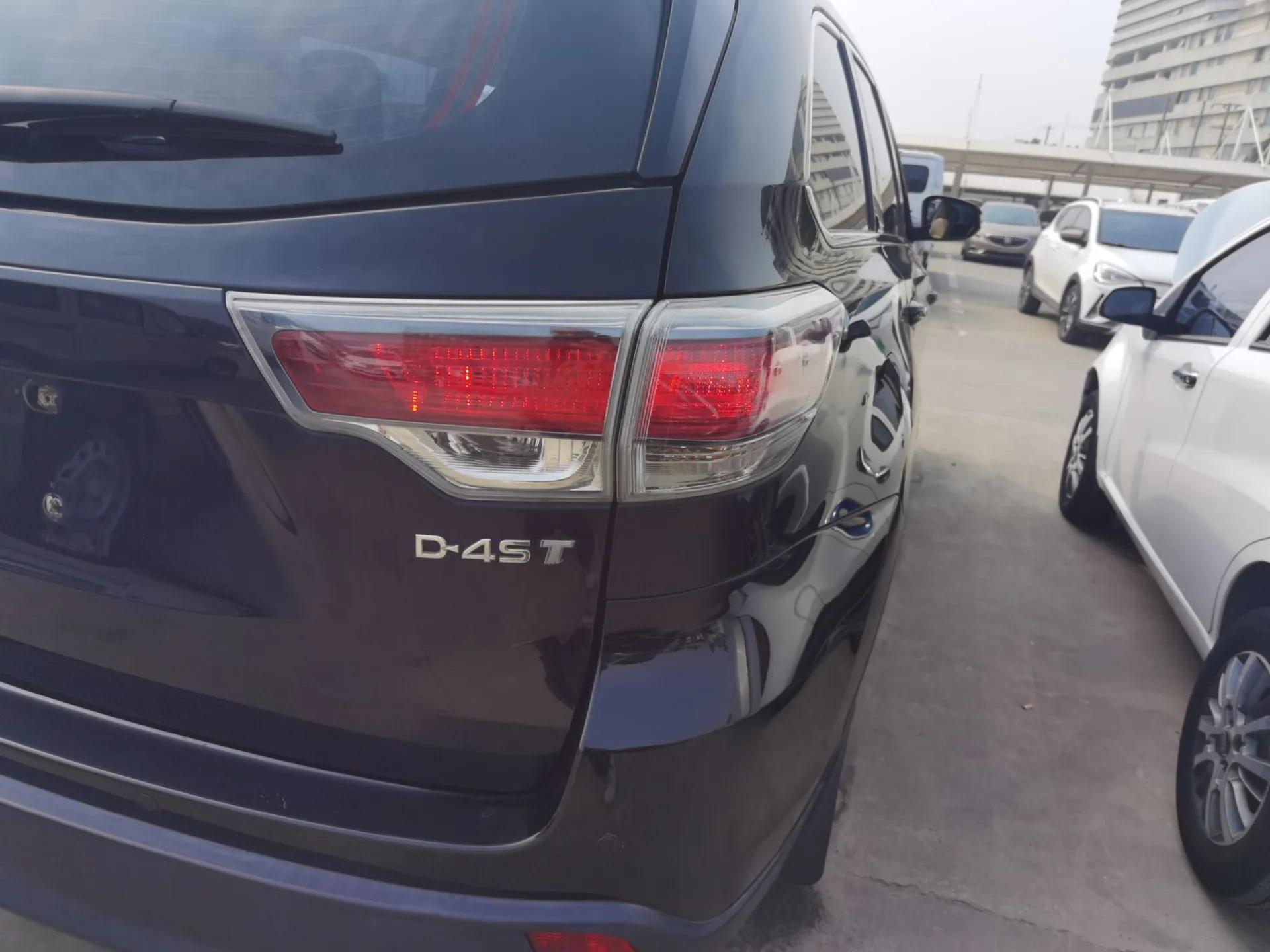 Toyota Highlander 2015 2.0T Two-Wheel Drive Elite Edition 5 Seats — миниатюра 7