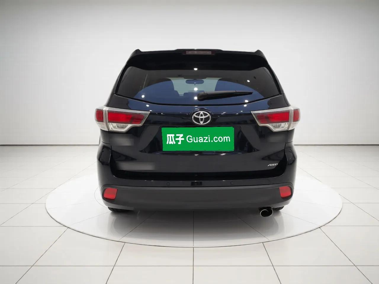 Toyota Highlander 2015 2.0T Four-Wheel Drive Elite Edition 7-Seater — миниатюра 5