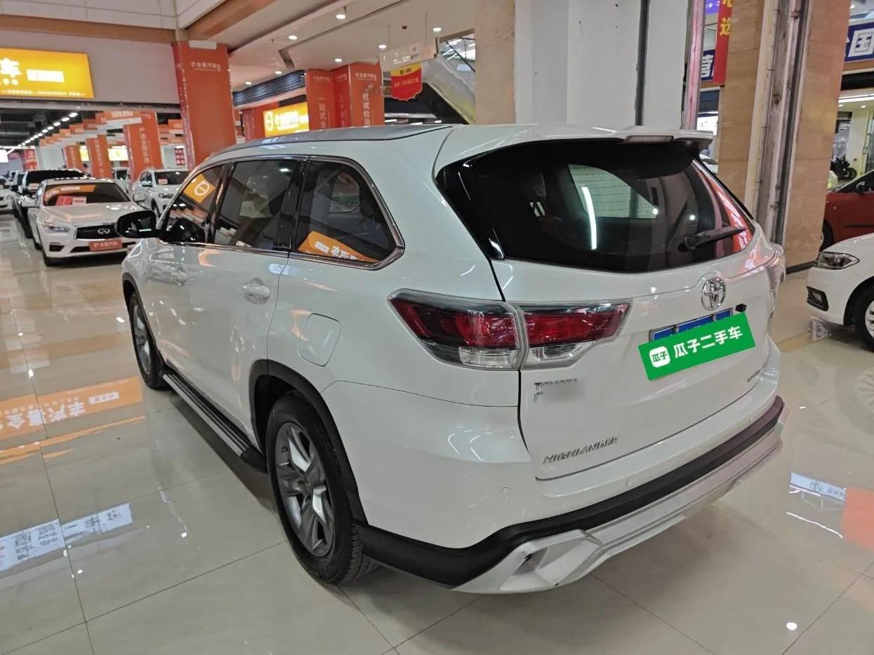Toyota Highlander 2015 2.0T Four-Wheel Drive Luxury Edition 7-Seater — миниатюра 4