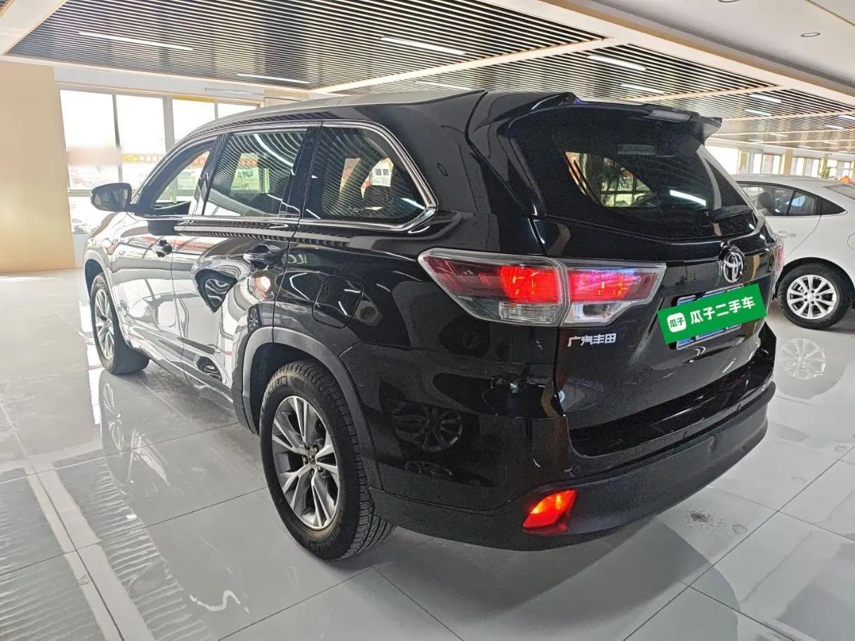 Toyota Highlander 2015 2.0T Two-Wheel Drive Elite Edition 7 Seats — миниатюра 4