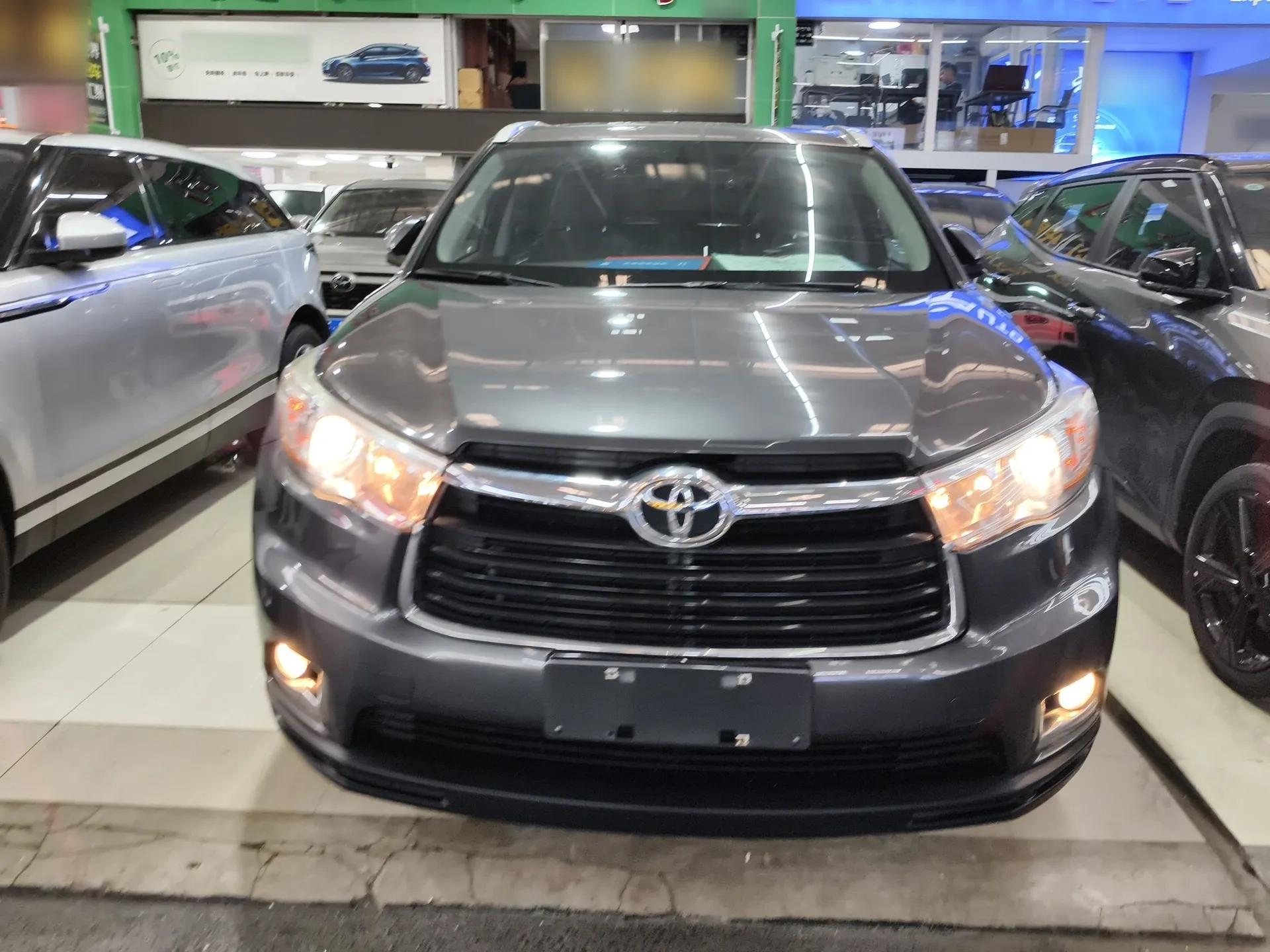 Toyota Highlander 2015 2.0T Four-Wheel Drive Luxury Edition 7-Seater — миниатюра 2