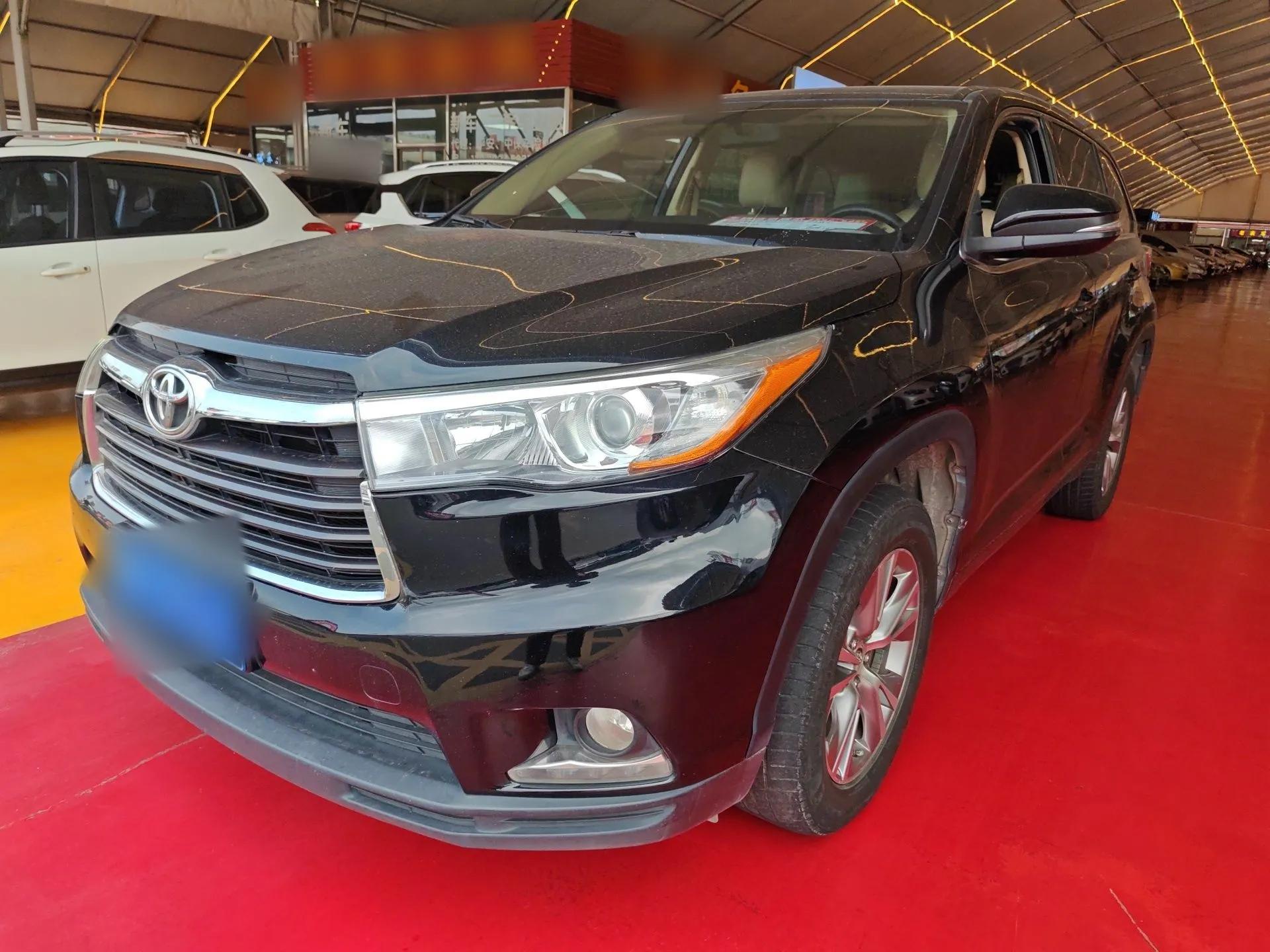 Toyota Highlander 2017 2.0T Two-Wheel Drive Elite Version 7 Seats — миниатюра 1