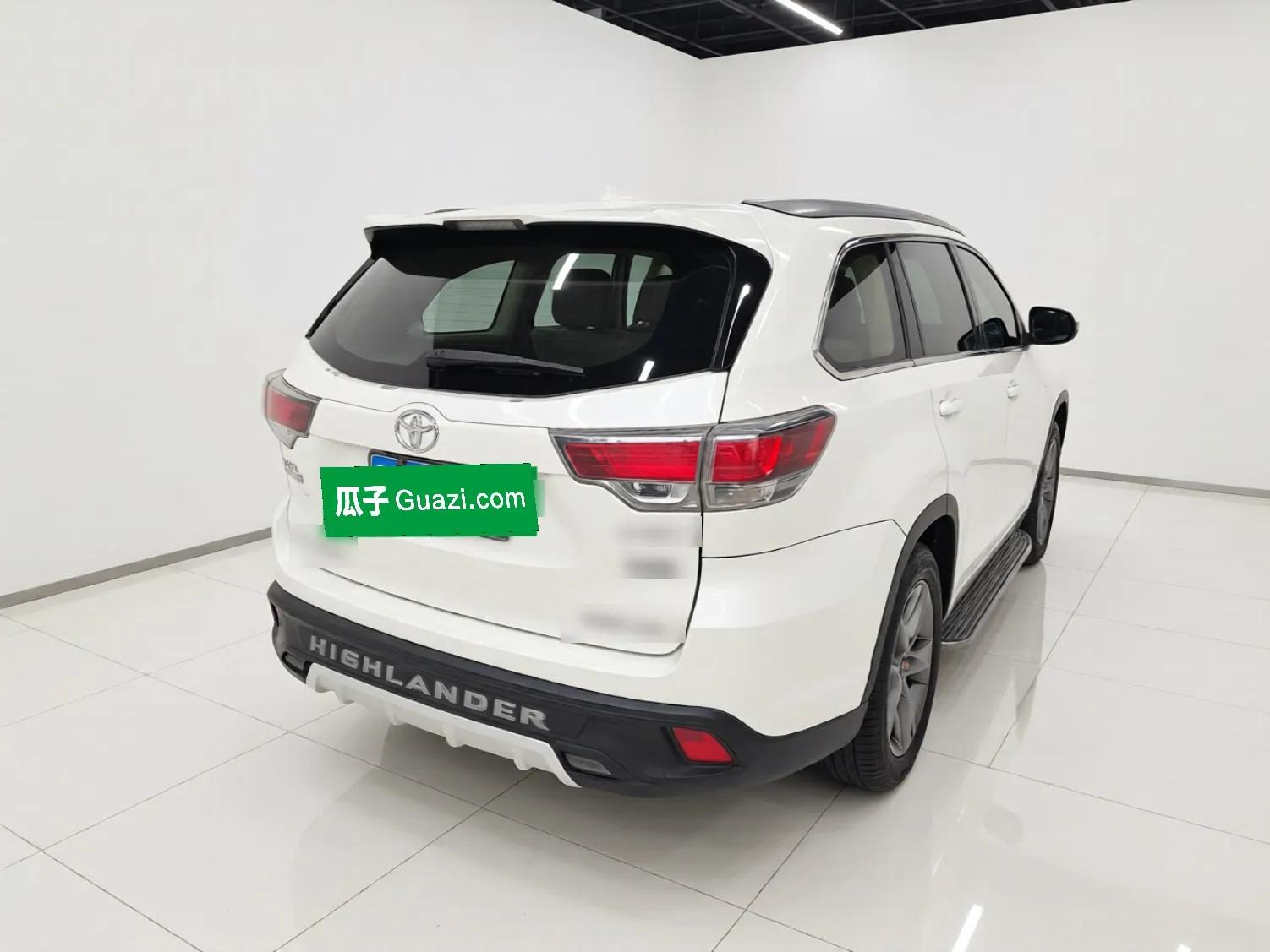 Toyota Highlander 2015 2.0T Four-Wheel Drive Luxury Edition 7-Seater — миниатюра 6