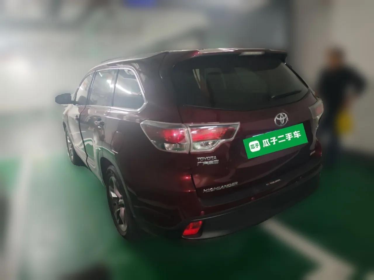 Toyota Highlander 2015 2.0T Two-Wheel Drive Luxury Edition 7 Seats — миниатюра 4
