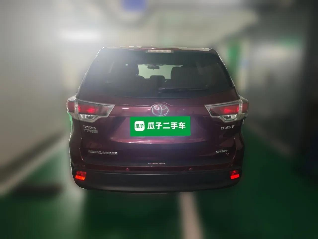 Toyota Highlander 2015 2.0T Two-Wheel Drive Luxury Edition 7 Seats — миниатюра 5