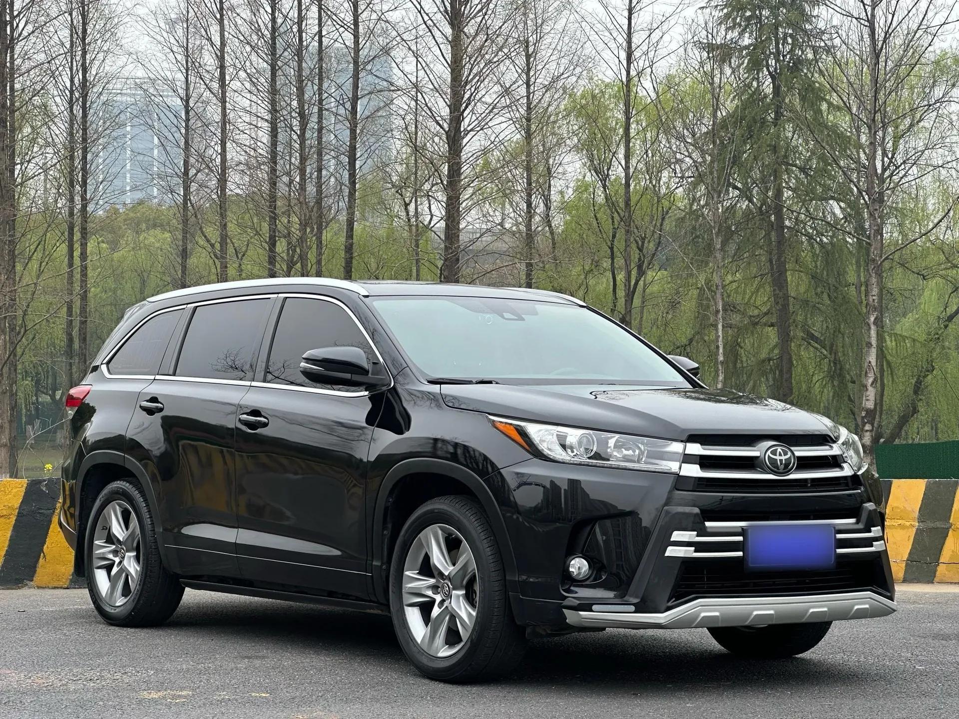 Toyota Highlander 2018 2.0T Four-Wheel Drive Luxury Version 7 Seats China VI Standard — миниатюра 5