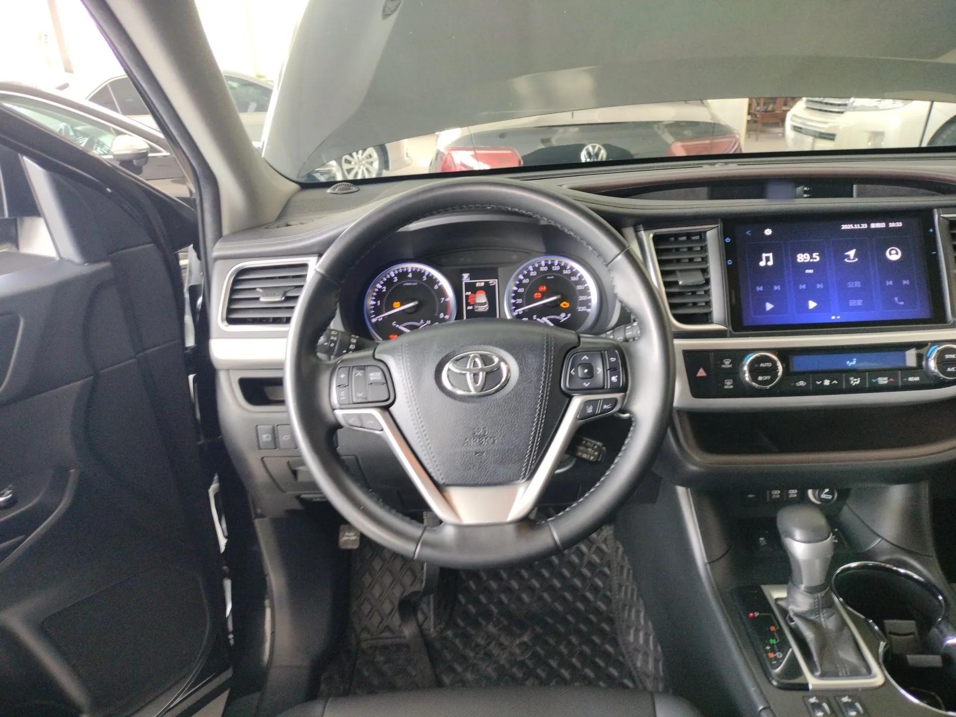 Toyota Highlander 2018 2.0T Four-Wheel Drive Prestige Version 7 Seats China VI Standard — миниатюра 14