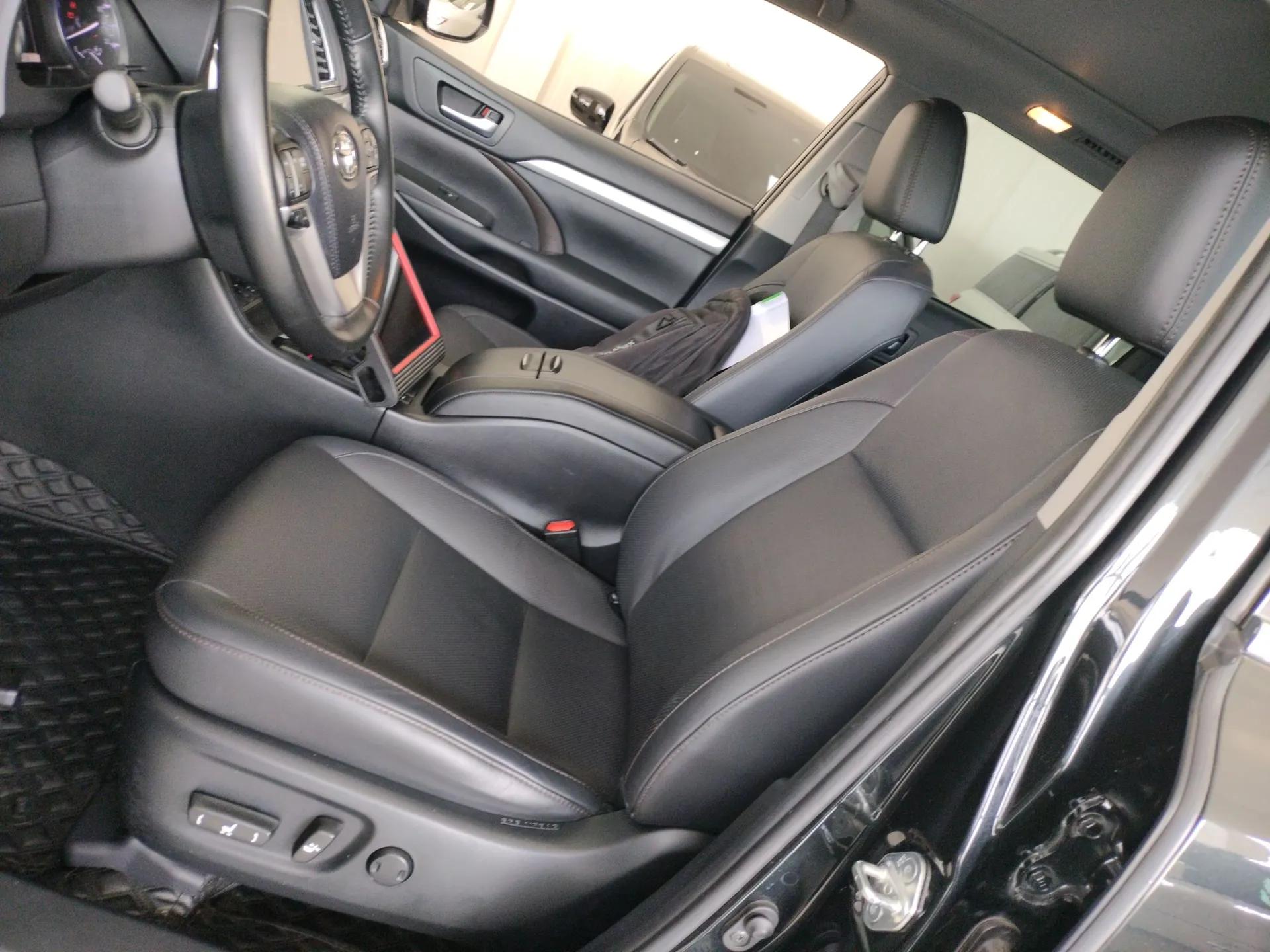 Toyota Highlander 2018 2.0T Four-Wheel Drive Prestige Version 7 Seats China VI Standard — миниатюра 18