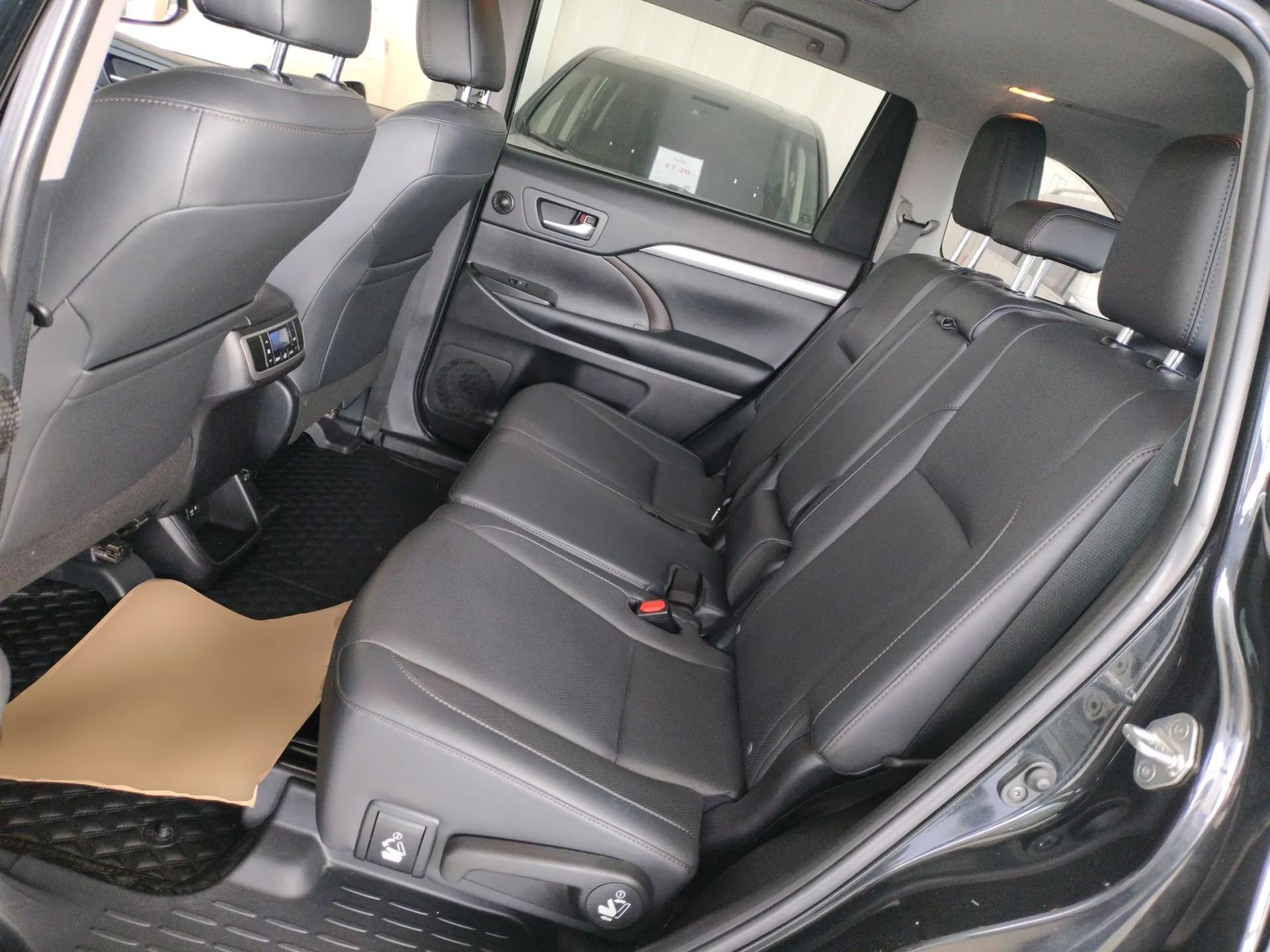 Toyota Highlander 2018 2.0T Four-Wheel Drive Prestige Version 7 Seats China VI Standard — миниатюра 20
