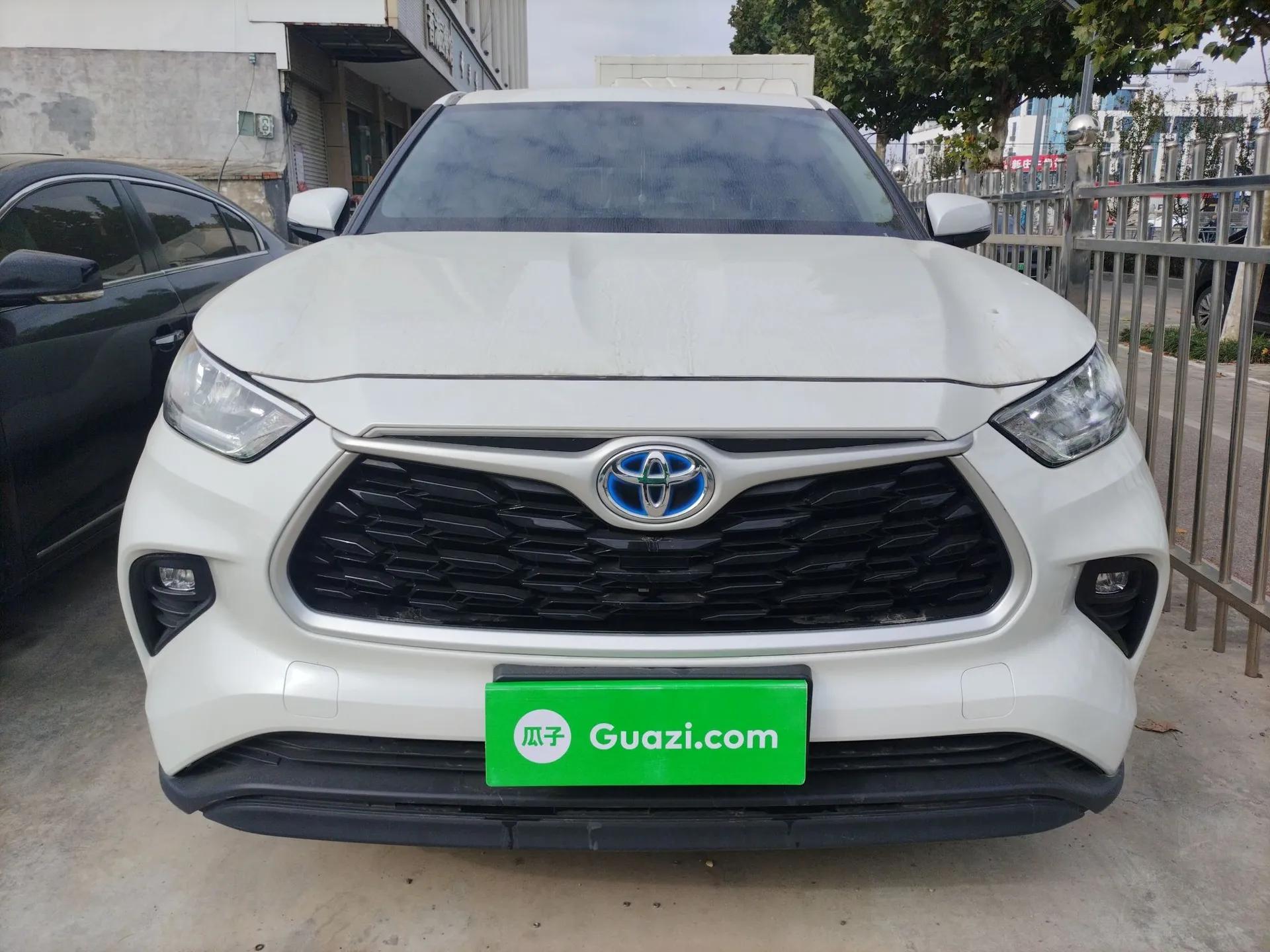 Toyota Highlander 2023 2.5L Smart Electric Hybrid Dual-Engine Two-Wheel Drive Elite Version 5 Seats — миниатюра 3