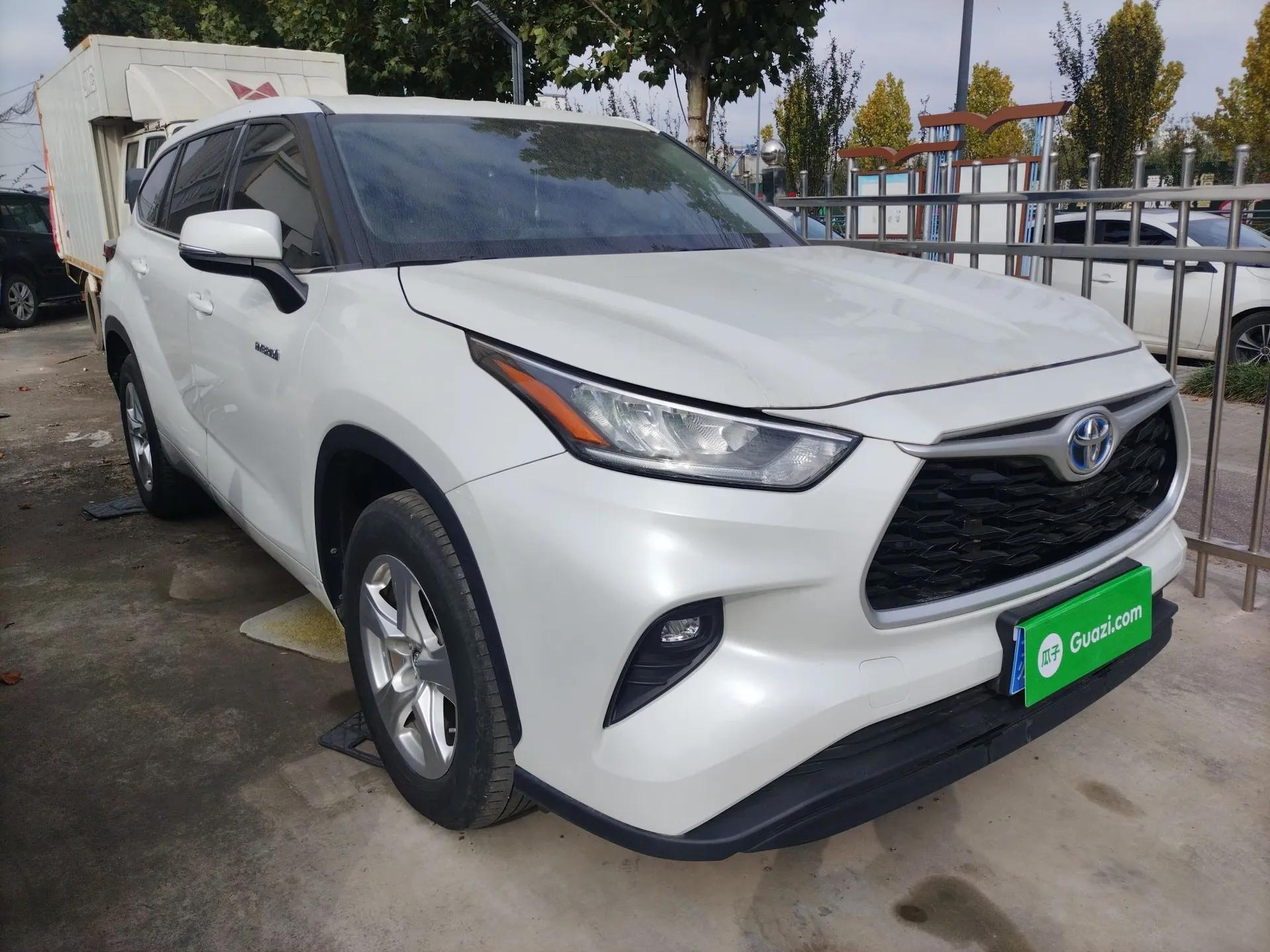 Toyota Highlander 2023 2.5L Smart Electric Hybrid Dual-Engine Two-Wheel Drive Elite Version 5 Seats — миниатюра 4