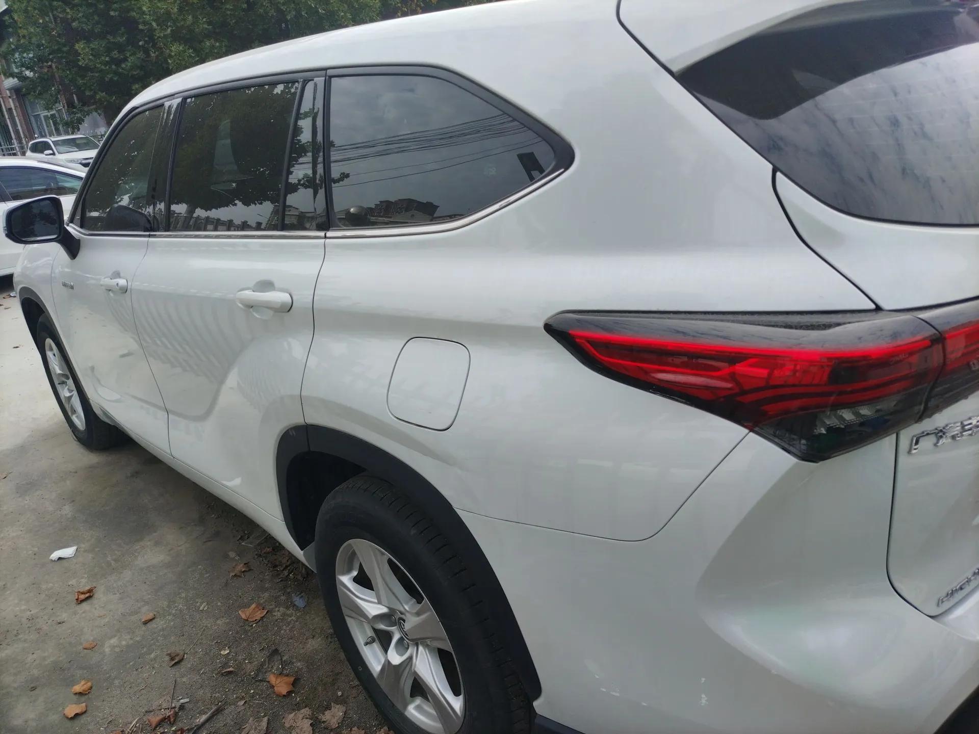 Toyota Highlander 2023 2.5L Smart Electric Hybrid Dual-Engine Two-Wheel Drive Elite Version 5 Seats — миниатюра 5