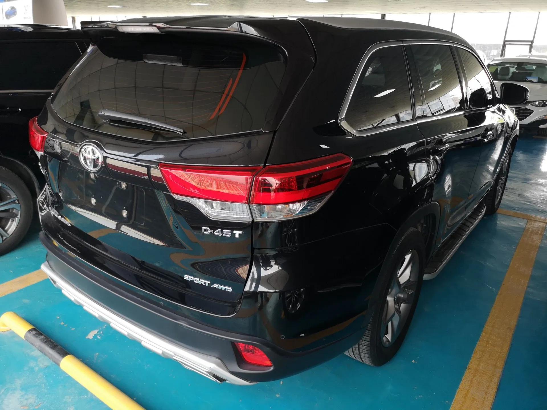 Toyota Highlander 2018 2.0T Four-Wheel Drive Luxury Version 7 Seats China VI Standard — миниатюра 6