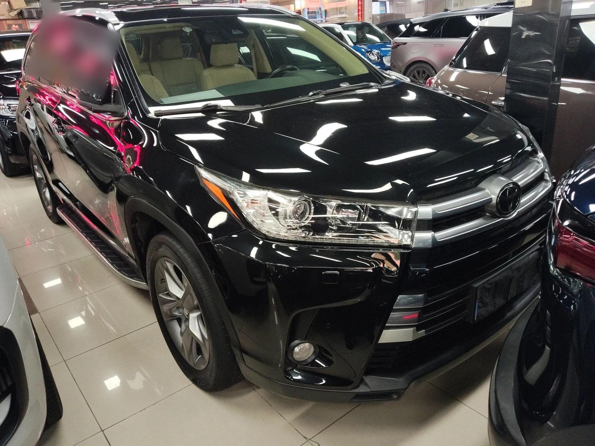 Toyota Highlander 2018 2.0T Four-Wheel Drive Ultimate Edition 7-Seater Emission Standard China V — миниатюра 3