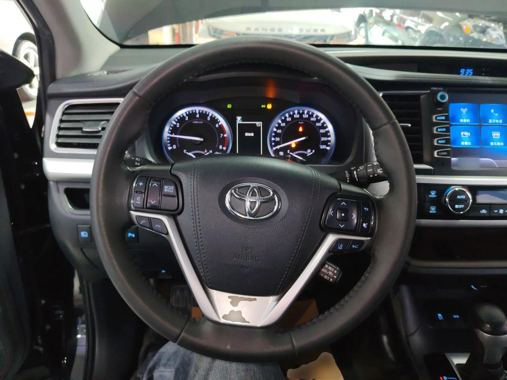 Toyota Highlander 2018 2.0T Four-Wheel Drive Luxury Version 7 Seats China VI Standard — миниатюра 14