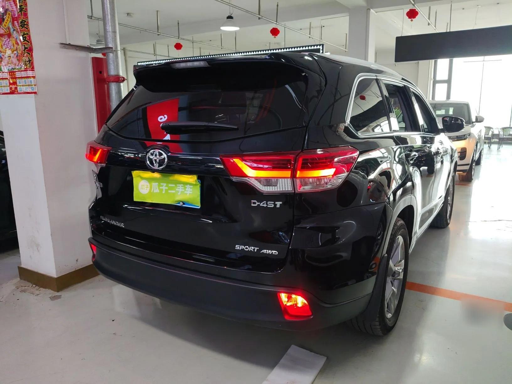 Toyota Highlander 2018 2.0T Four-Wheel Drive Luxury Version 7 Seats China VI Standard — миниатюра 6