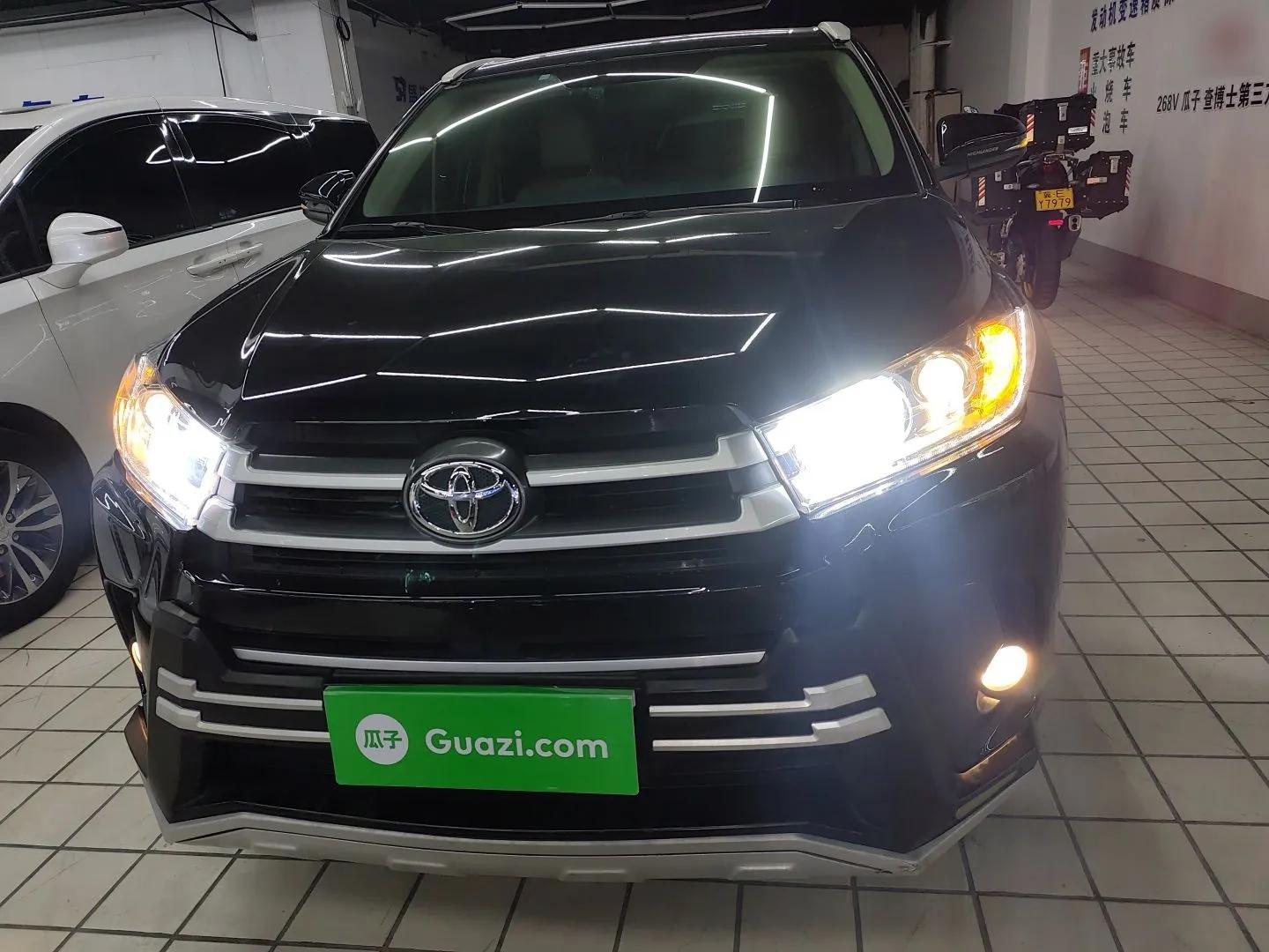 Toyota Highlander 2018 2.0T Four-Wheel Drive Elite Edition 7 Seats China VI Standard — миниатюра 2