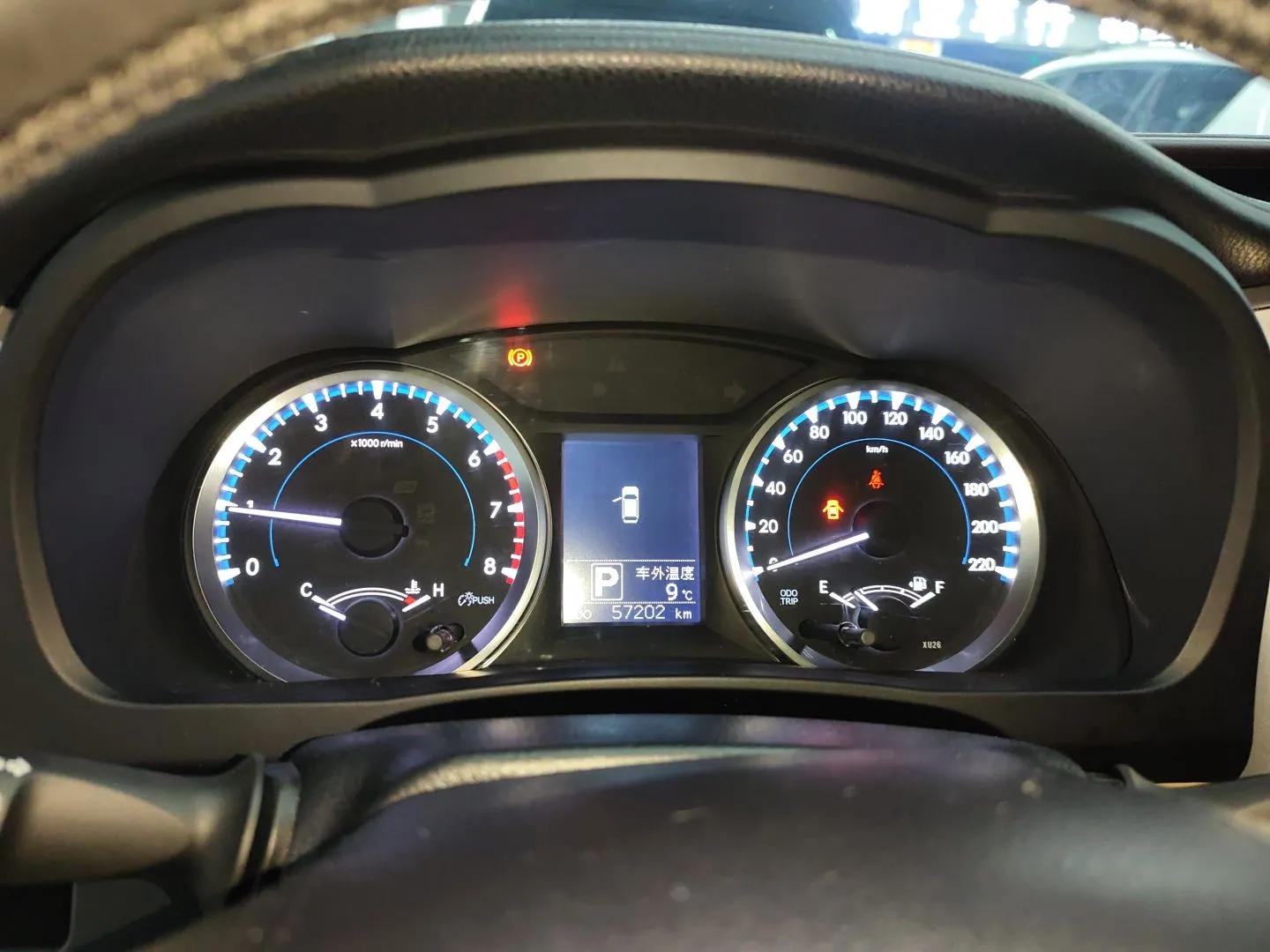 Toyota Highlander 2018 2.0T Four-Wheel Drive Elite Edition 7 Seats China VI Standard — миниатюра 15