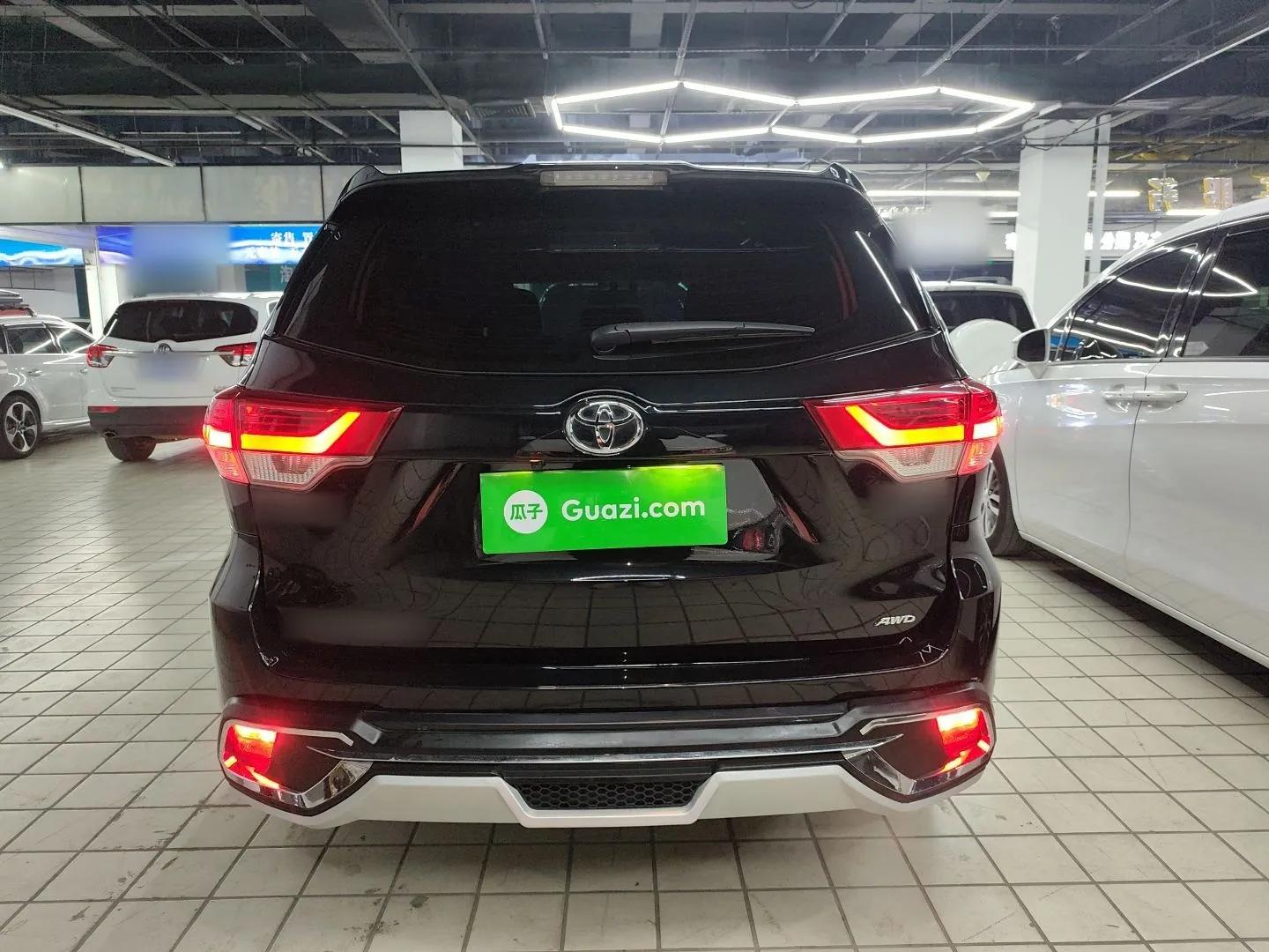 Toyota Highlander 2018 2.0T Four-Wheel Drive Elite Edition 7 Seats China VI Standard — миниатюра 5
