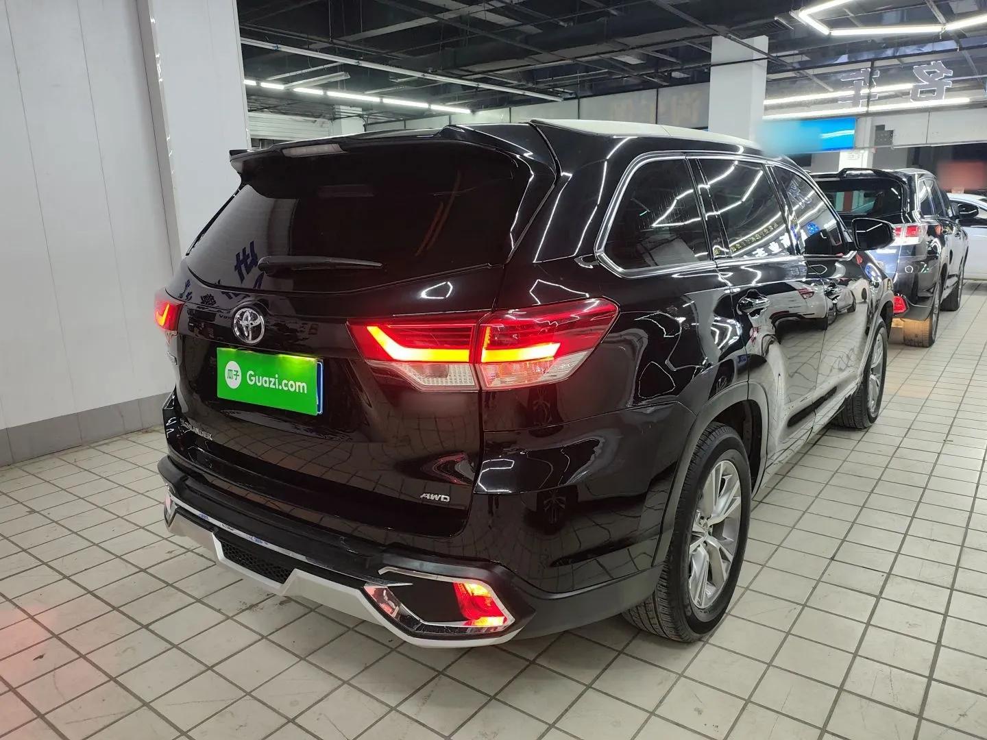 Toyota Highlander 2018 2.0T Four-Wheel Drive Elite Edition 7 Seats China VI Standard — миниатюра 6