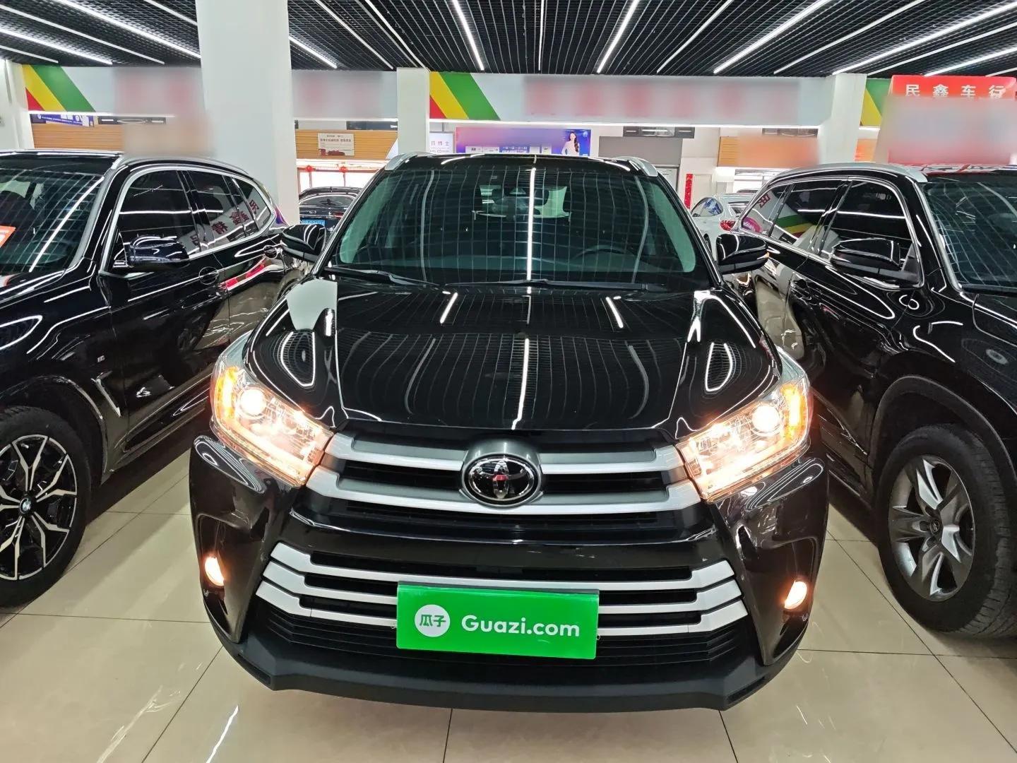 Toyota Highlander 2018 2.0T Four-Wheel Drive Luxury Version 7 Seats China VI Standard — миниатюра 2