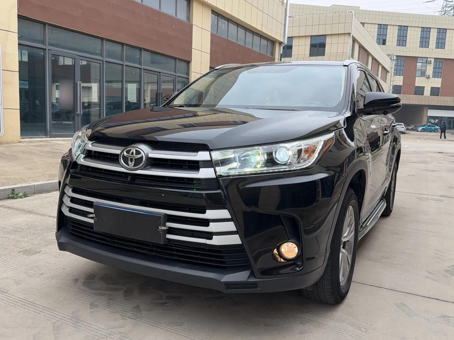 Toyota Highlander 2018 2.0T Two-Wheel Drive Elite Version 5 Seats China VI Standard — миниатюра 1