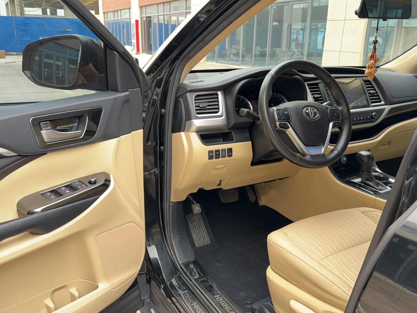 Toyota Highlander 2018 2.0T Two-Wheel Drive Elite Version 5 Seats China VI Standard — миниатюра 18