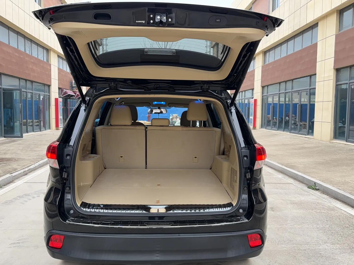 Toyota Highlander 2018 2.0T Two-Wheel Drive Elite Version 5 Seats China VI Standard — миниатюра 21